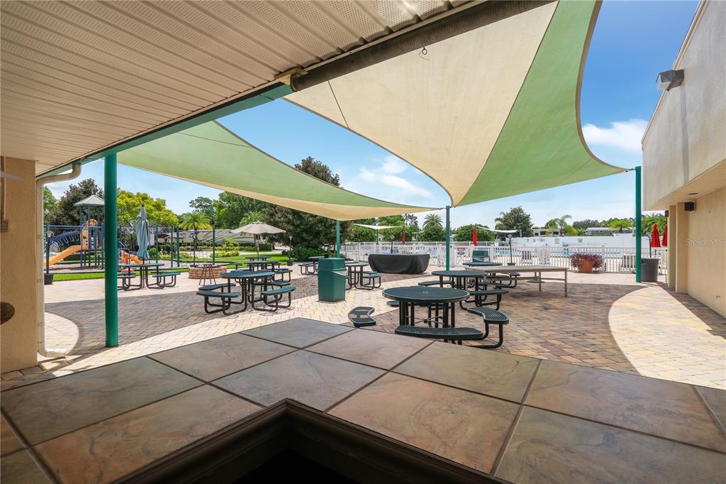 2413 LIMEWOOD AVE #33