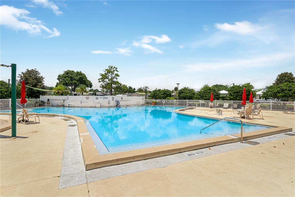 2413 LIMEWOOD AVE #33