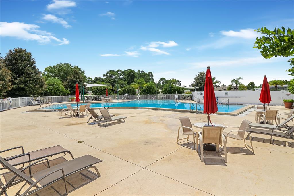 2413 LIMEWOOD AVE #33