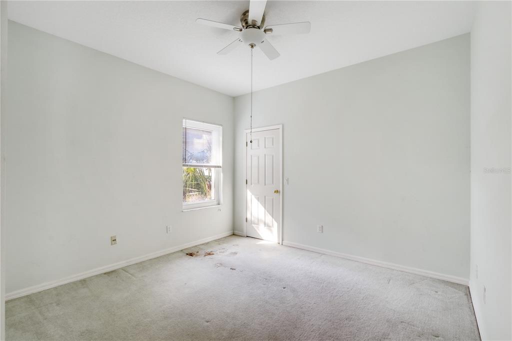 5521 GROVE MNR