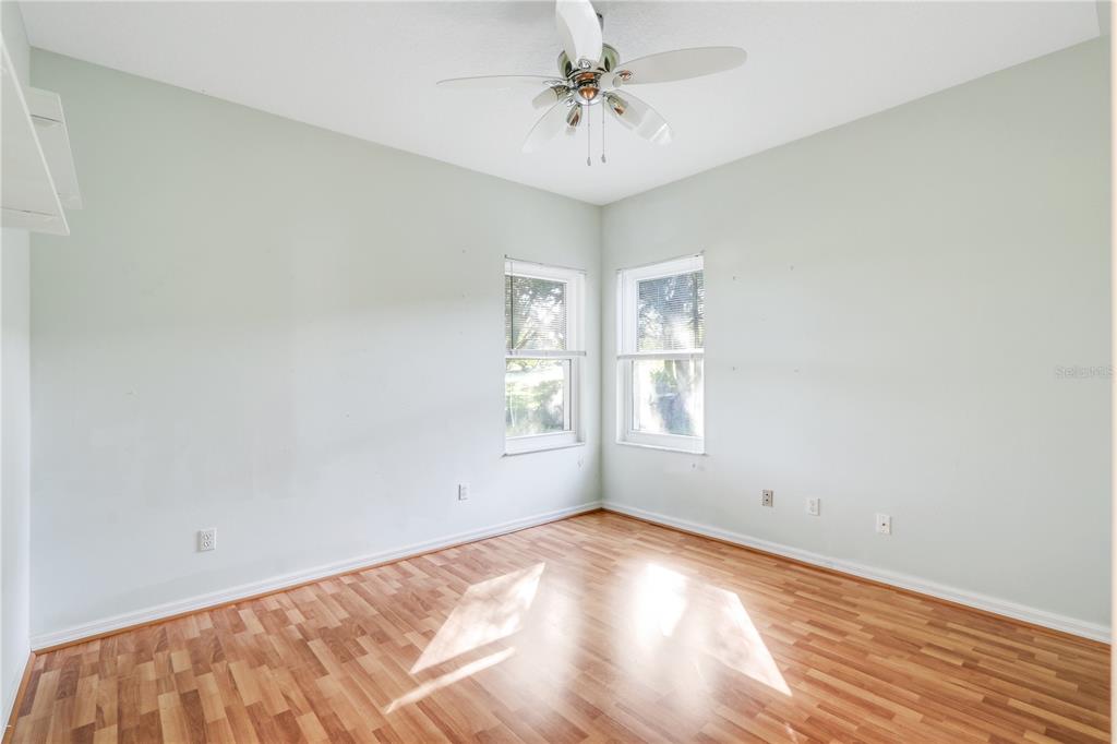5521 GROVE MNR