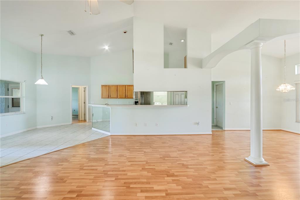 5521 GROVE MNR