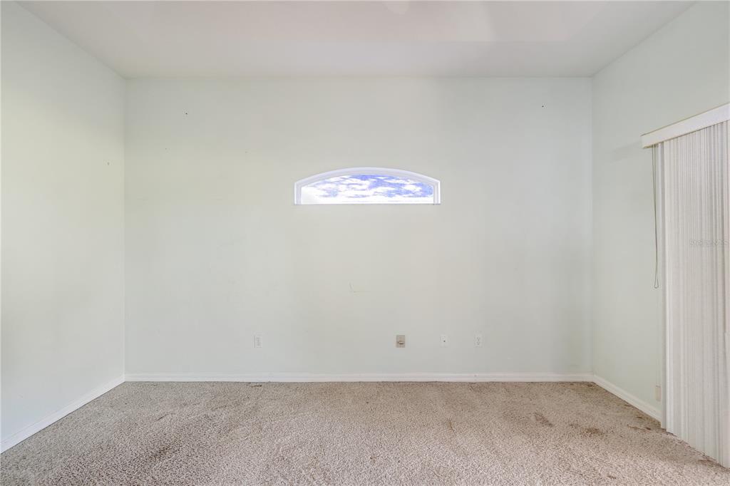 5521 GROVE MNR