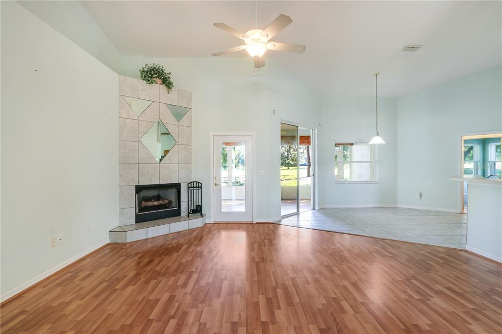 5521 GROVE MNR