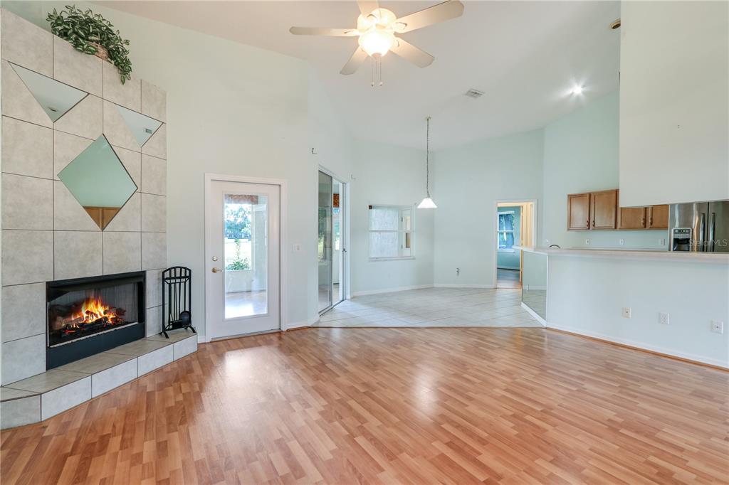 5521 GROVE MNR
