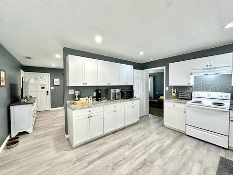 2709 SW 16TH PL