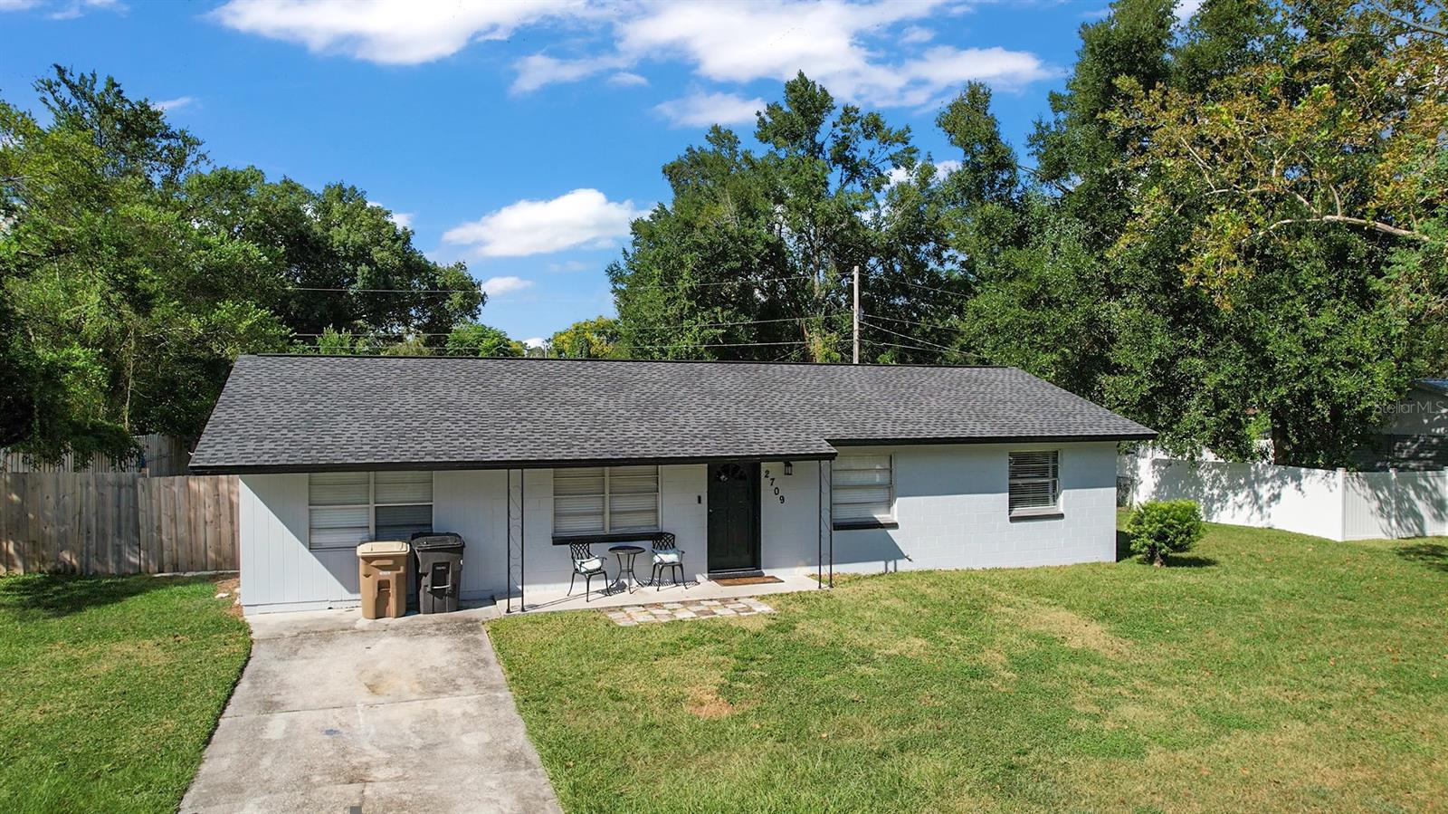 2709 SW 16TH PL