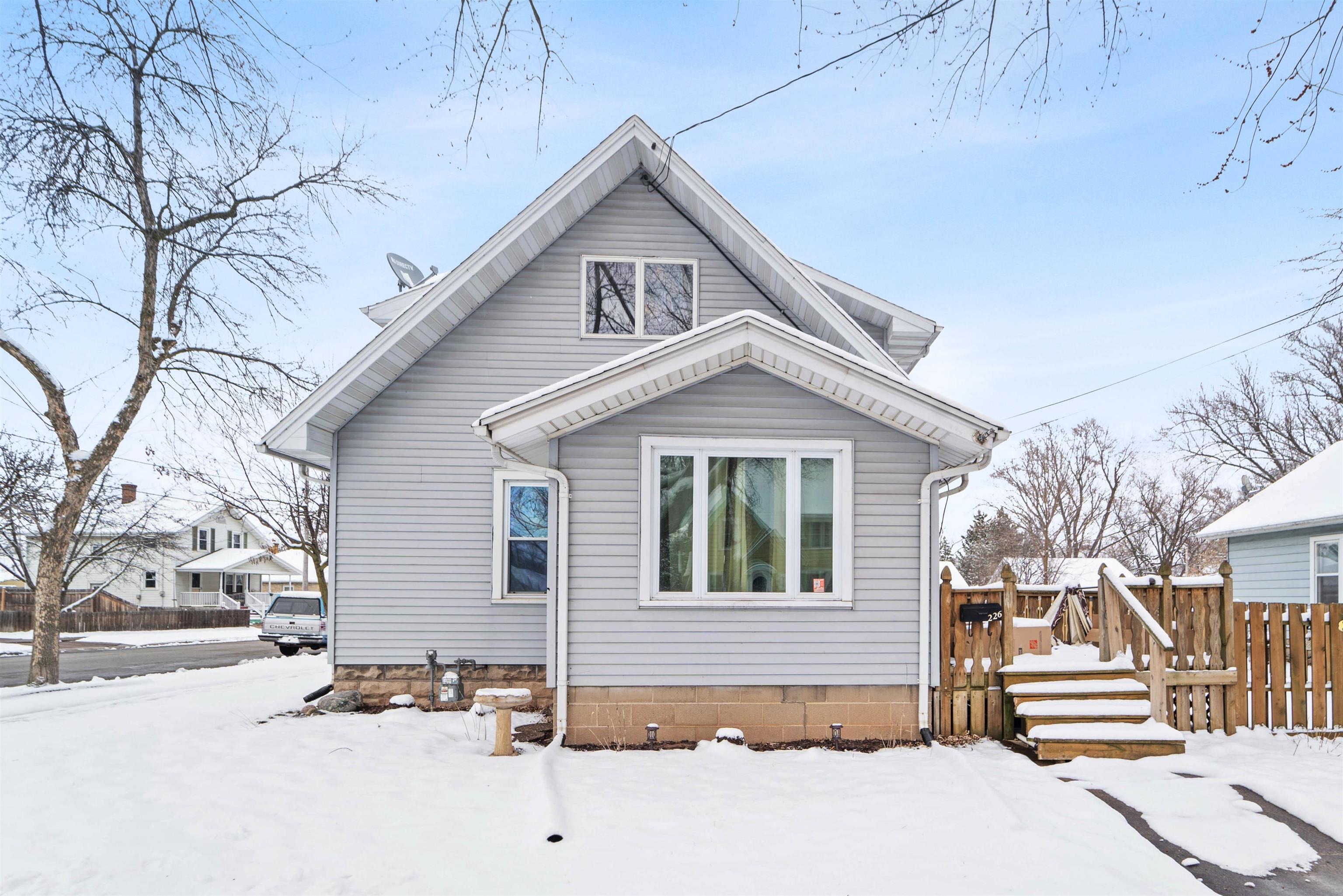226 N OUTAGAMIE Street