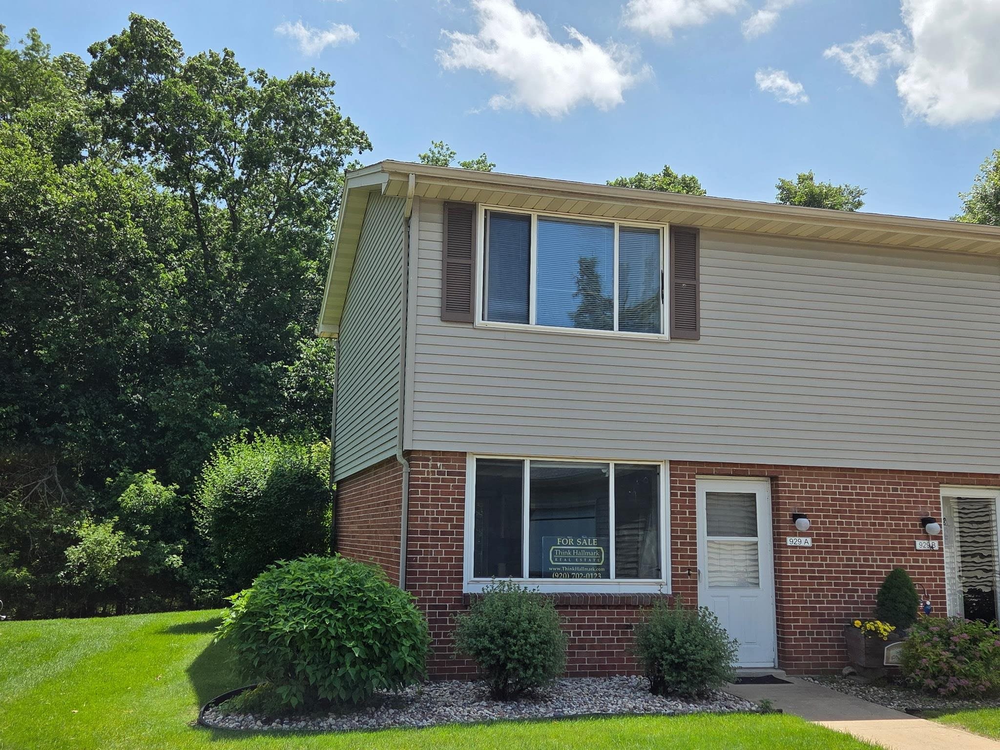 929 S WEST Court Unit: A