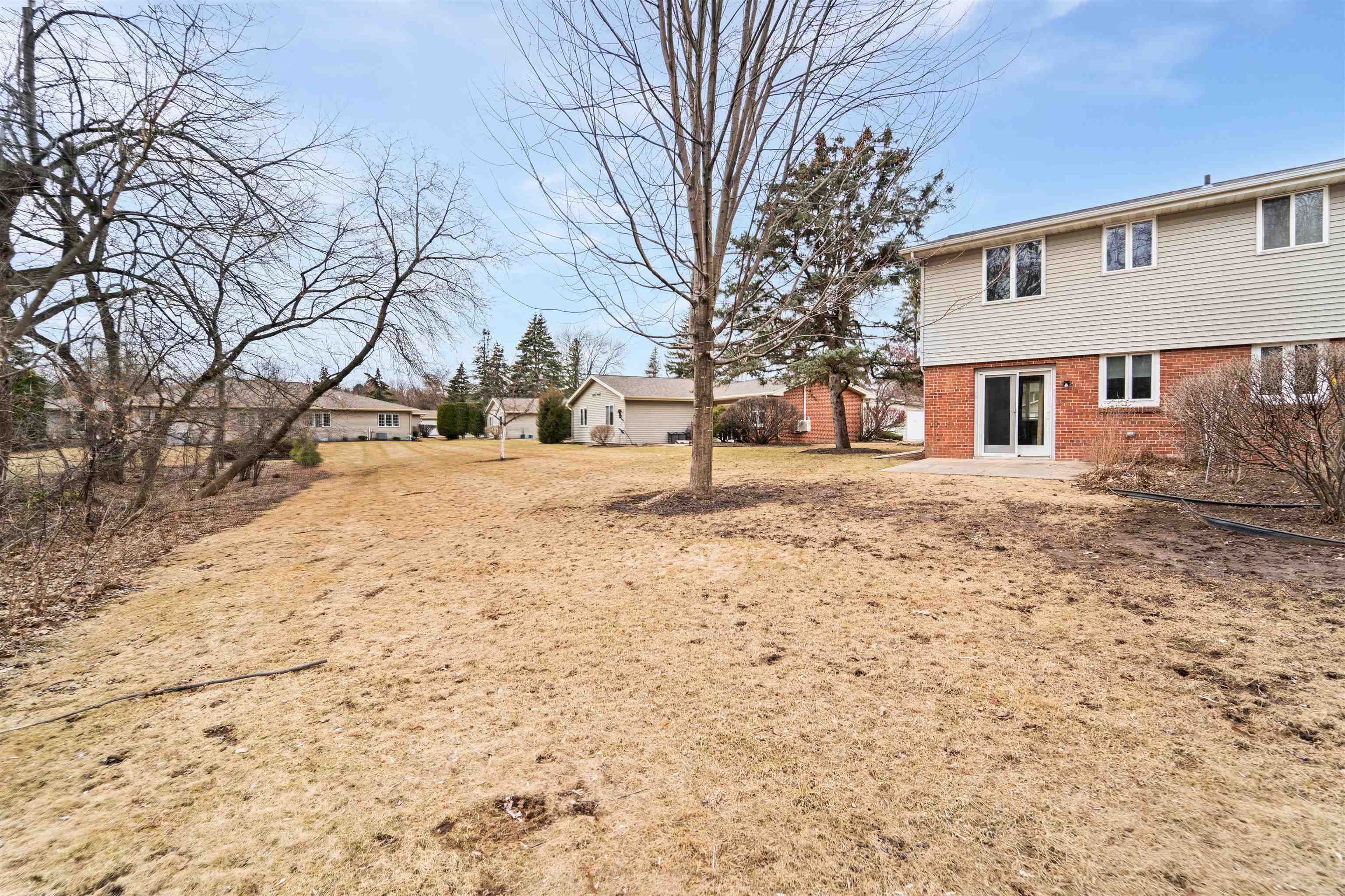 929 S WEST Court Unit: A