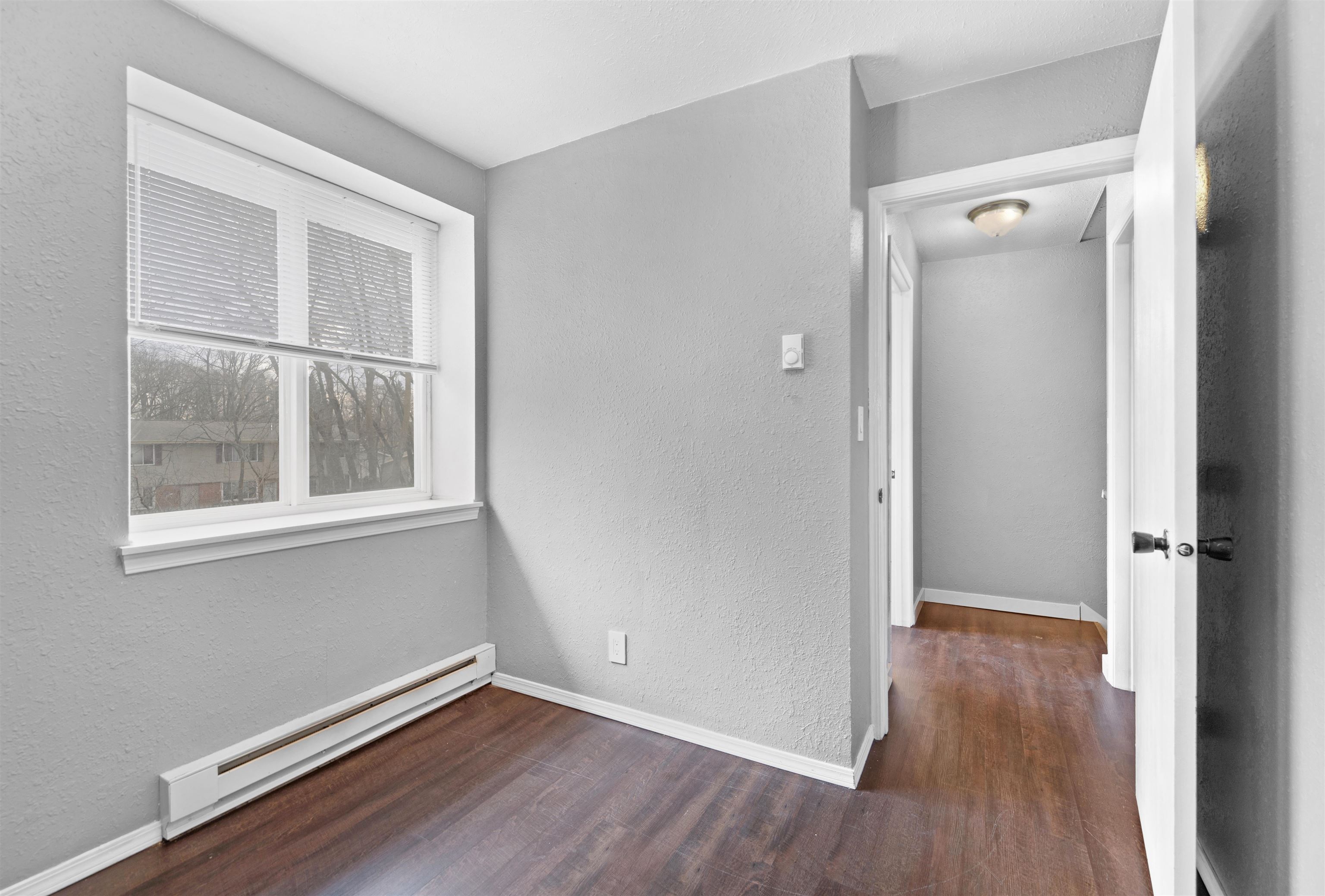 929 S WEST Court Unit: A