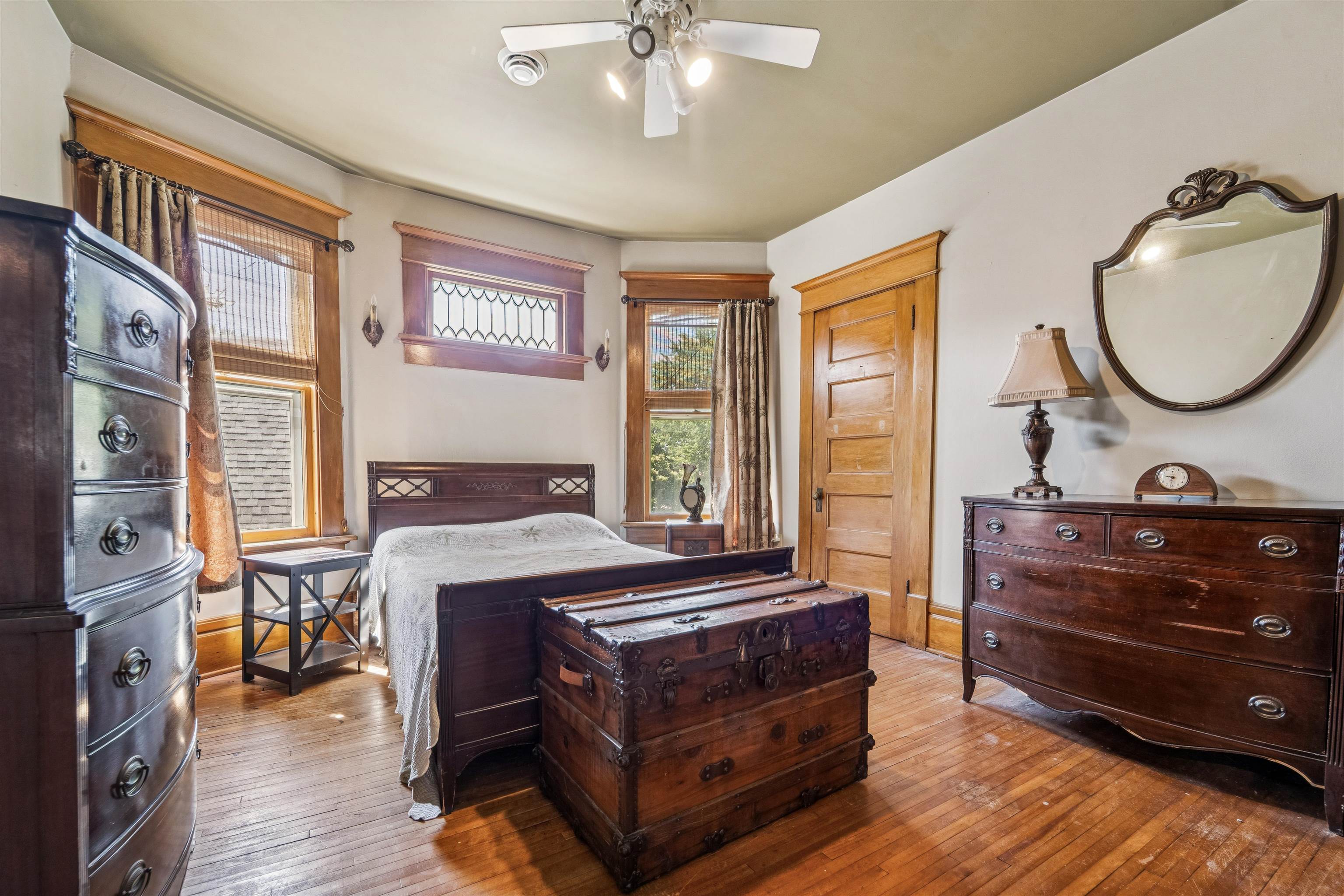 1133 ALGOMA Boulevard