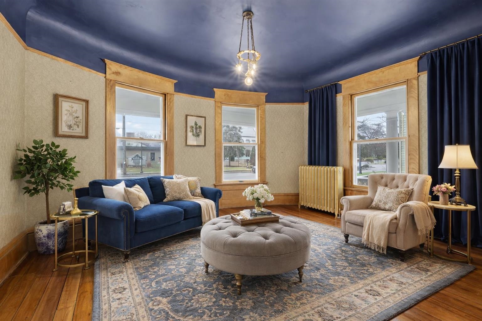 1133 ALGOMA Boulevard