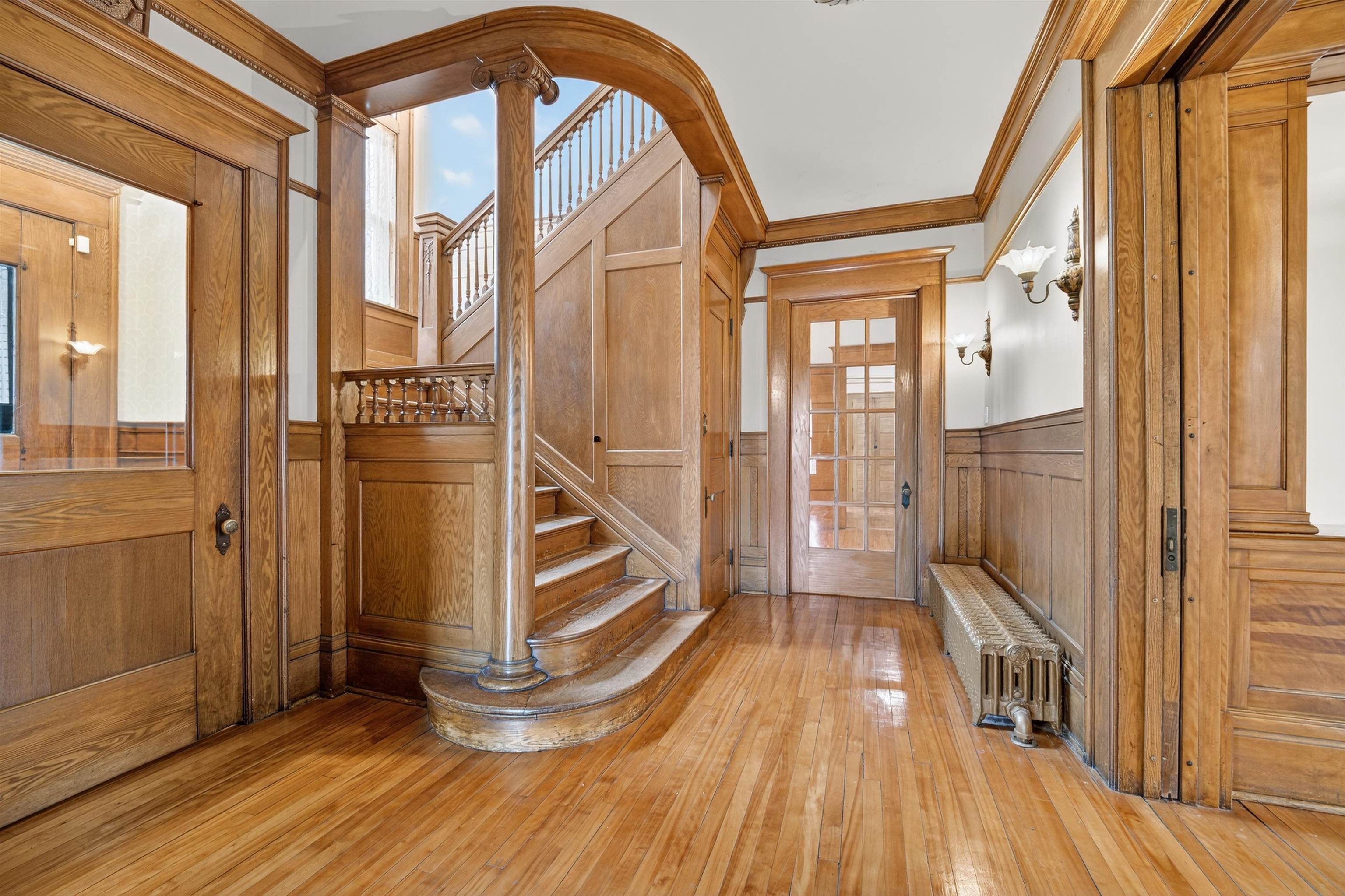 1133 ALGOMA Boulevard