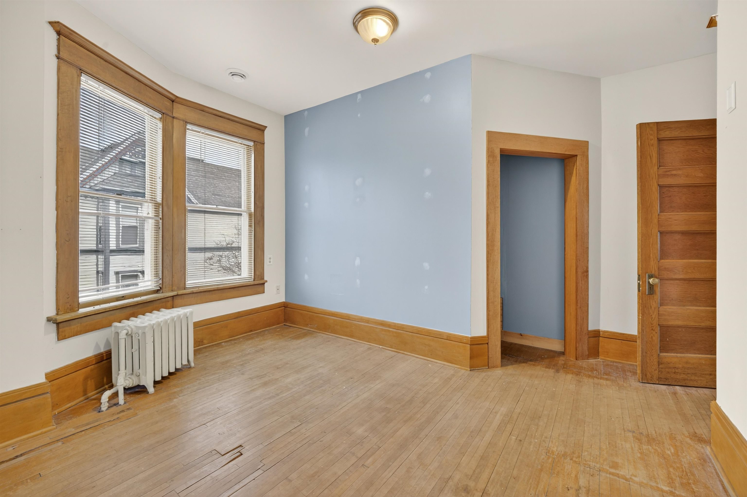 1133 ALGOMA Boulevard