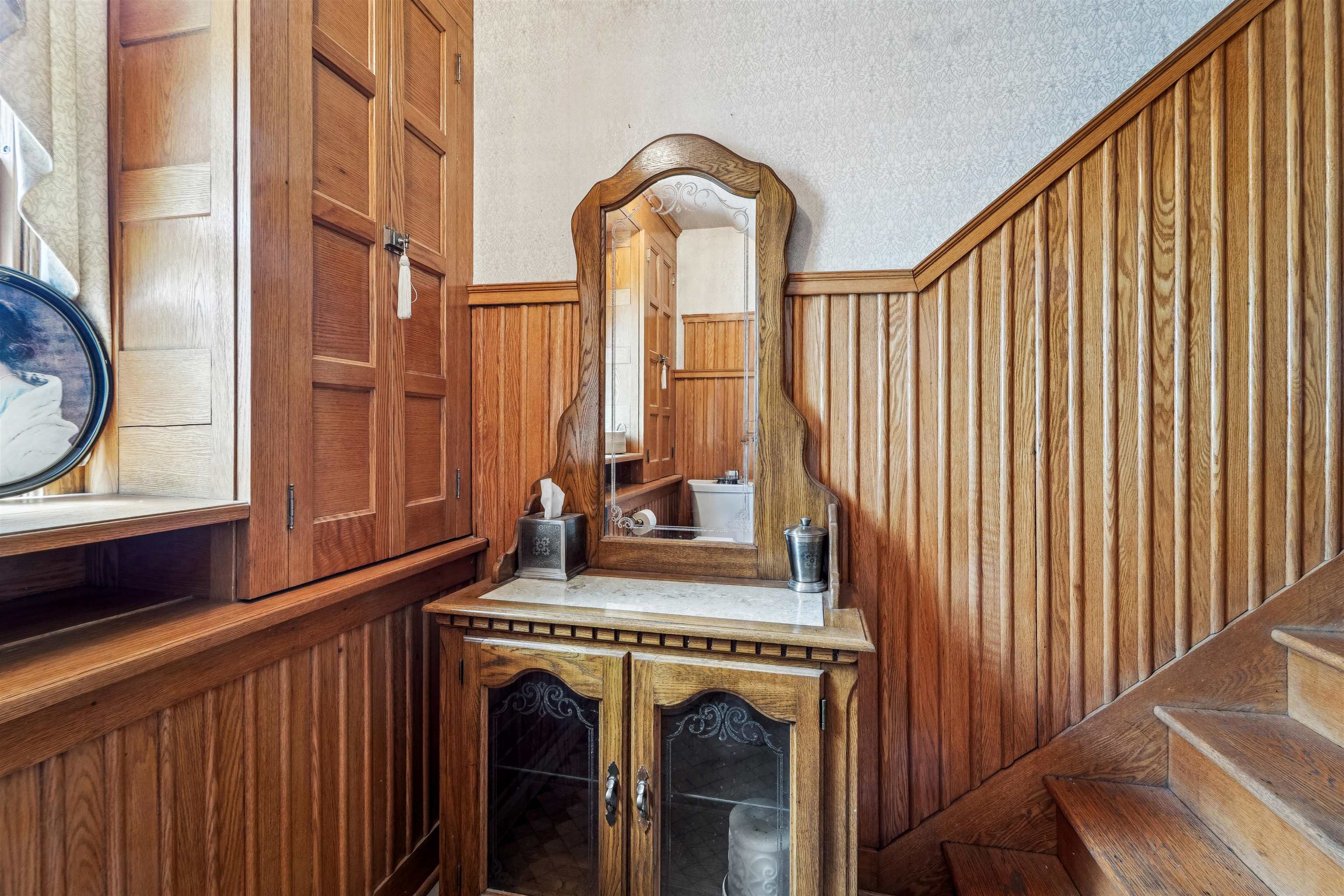 1133 ALGOMA Boulevard