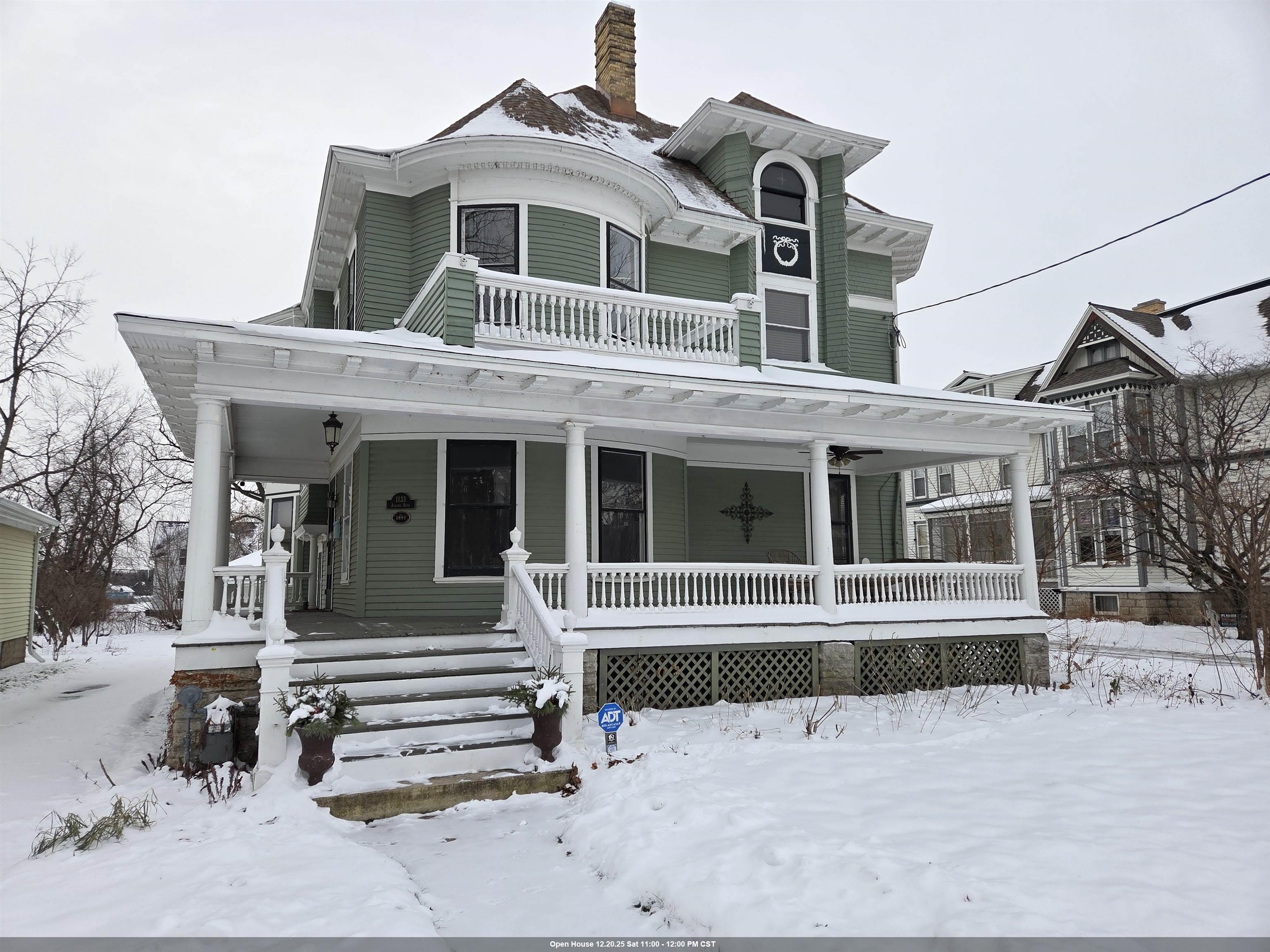 1133 ALGOMA Boulevard