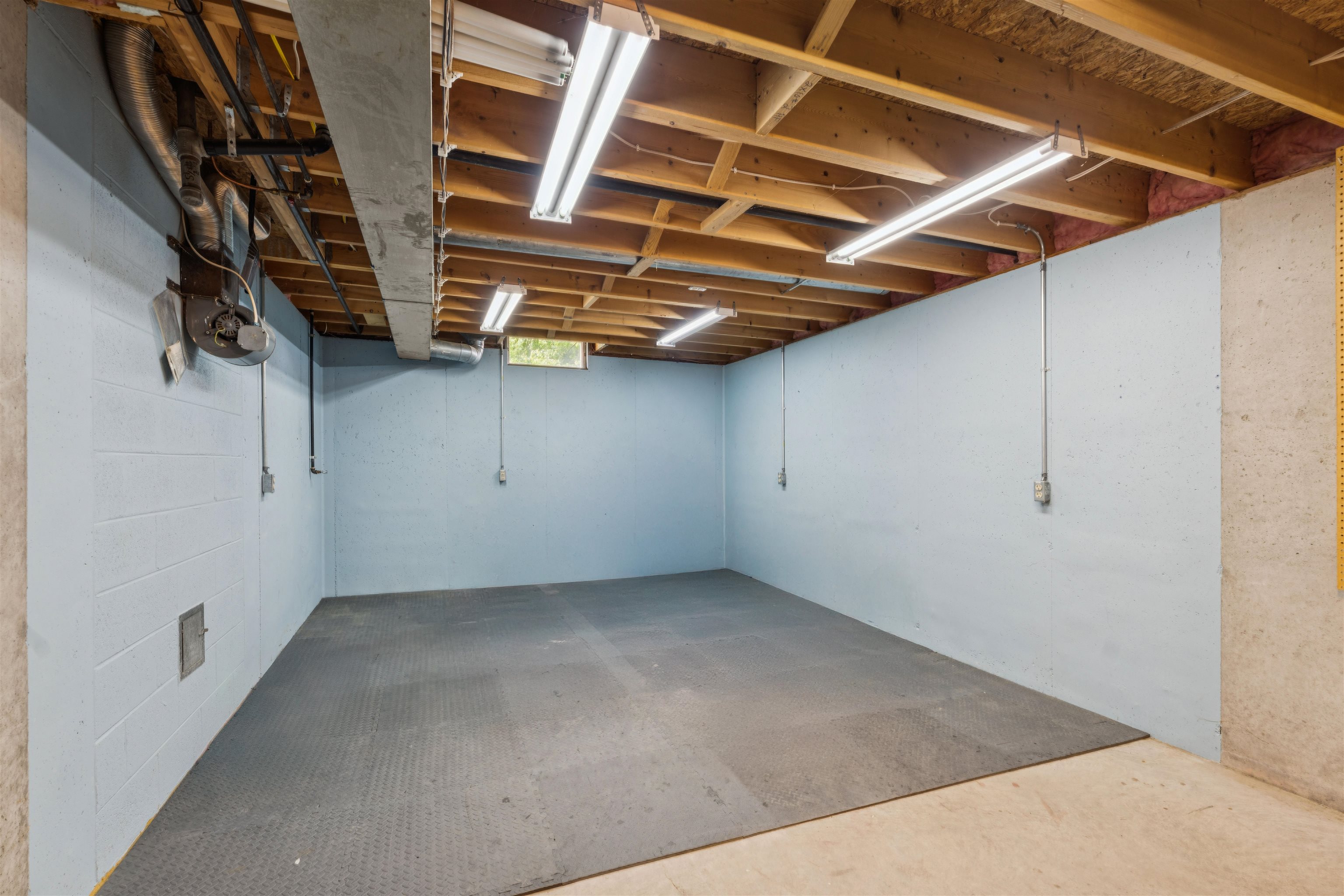 1601 S IRMA Street