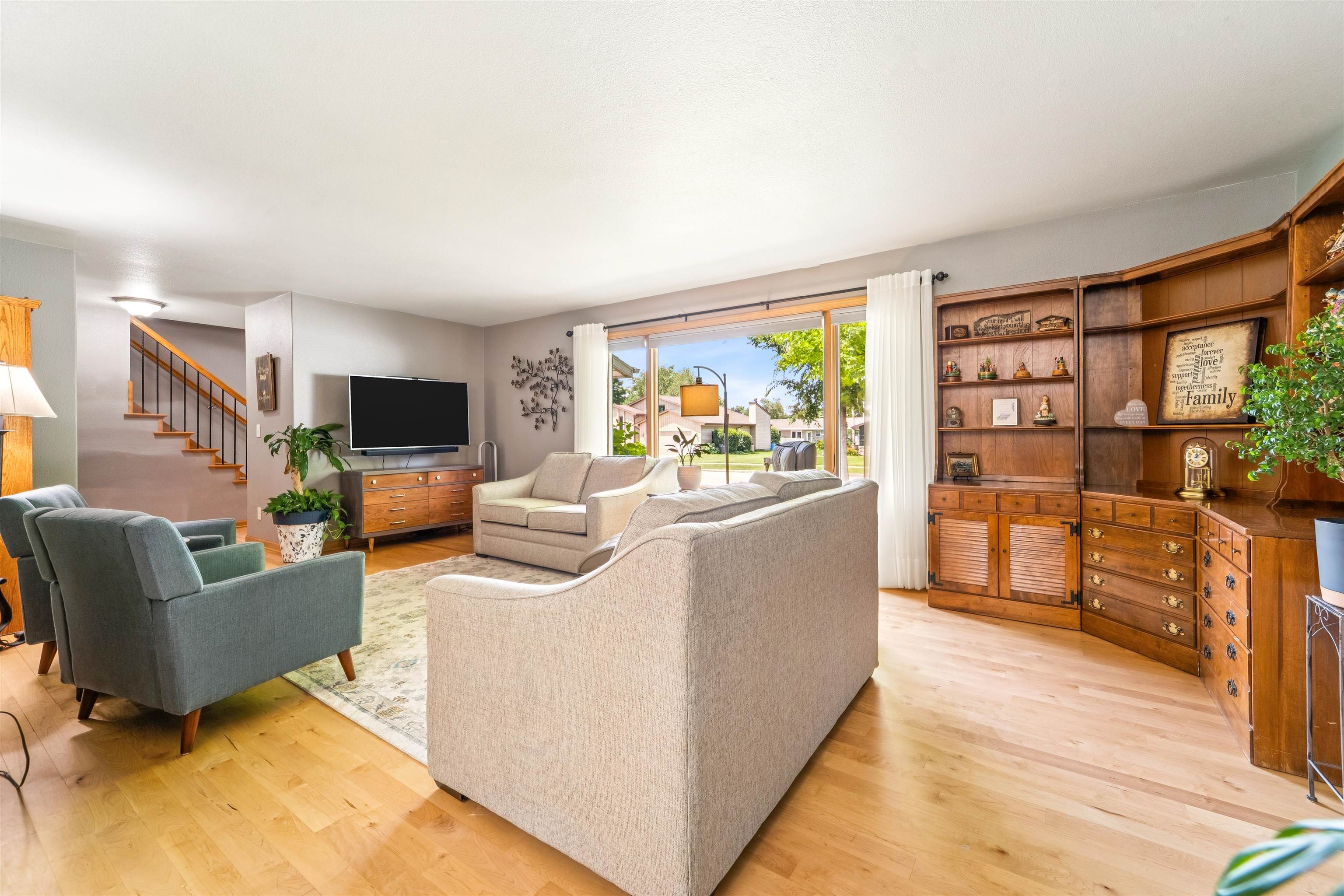 1300 S IRMA Street