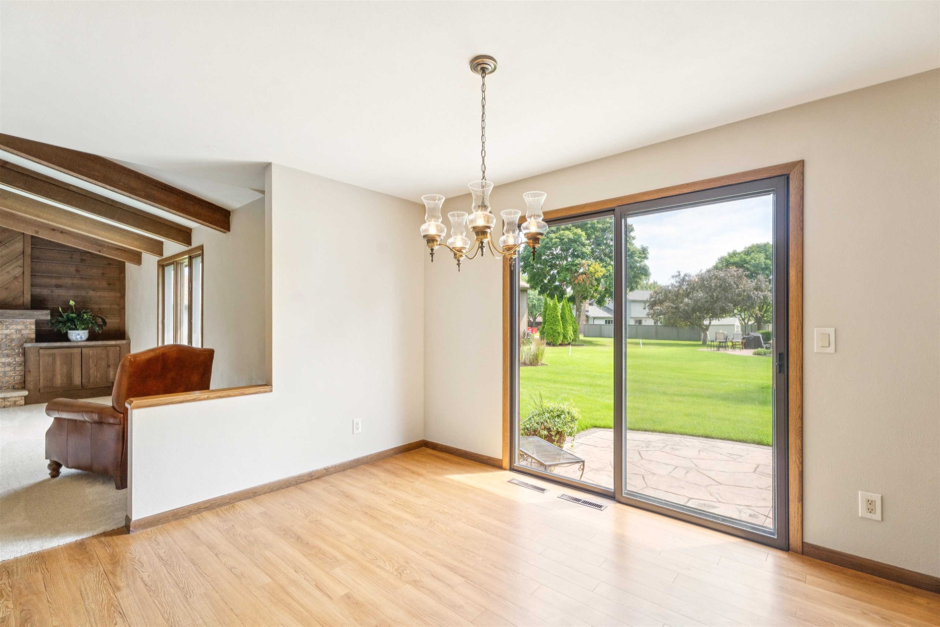 945 ELMWOOD Drive