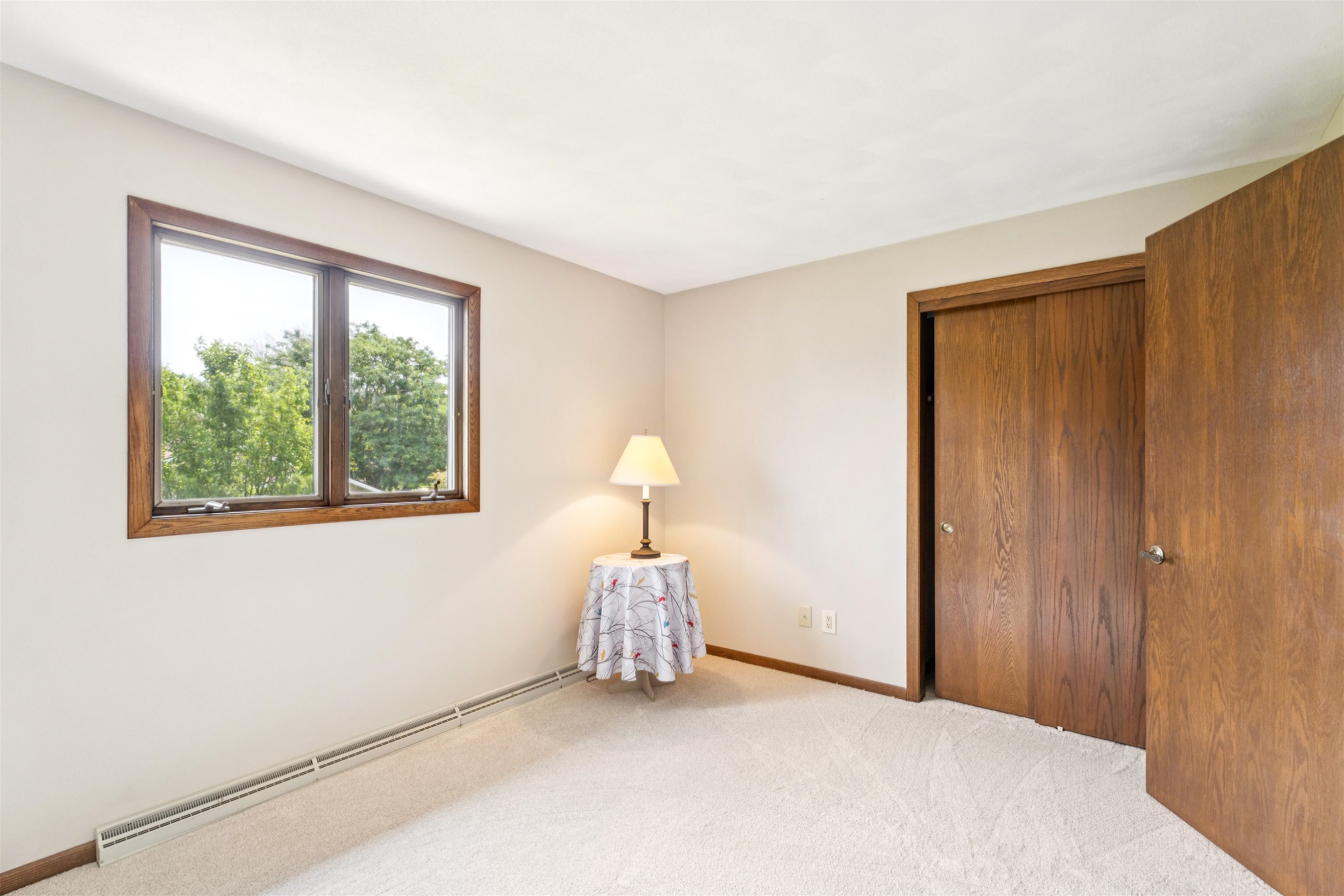945 ELMWOOD Drive