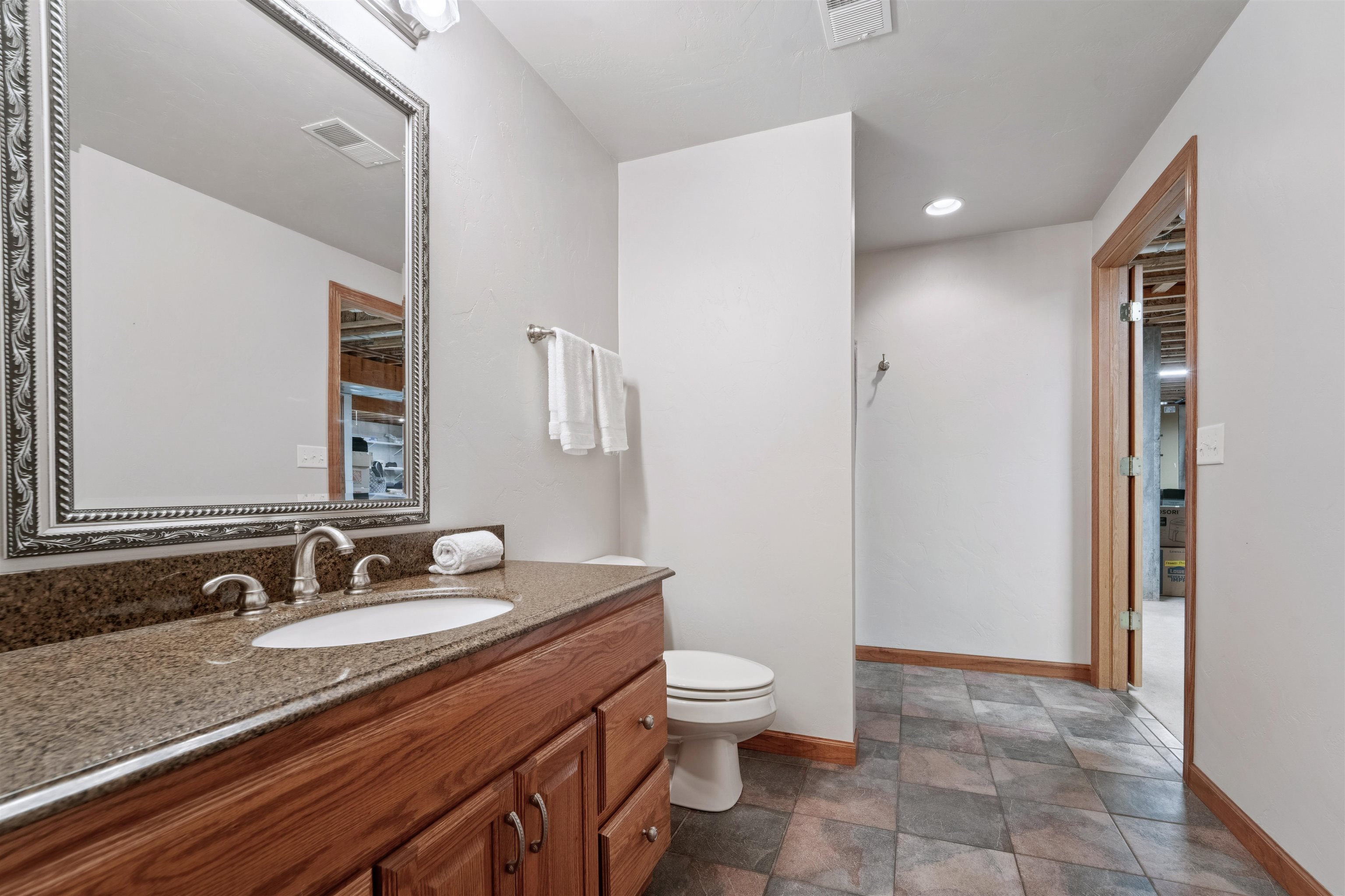 228 E THORNBROOK Lane