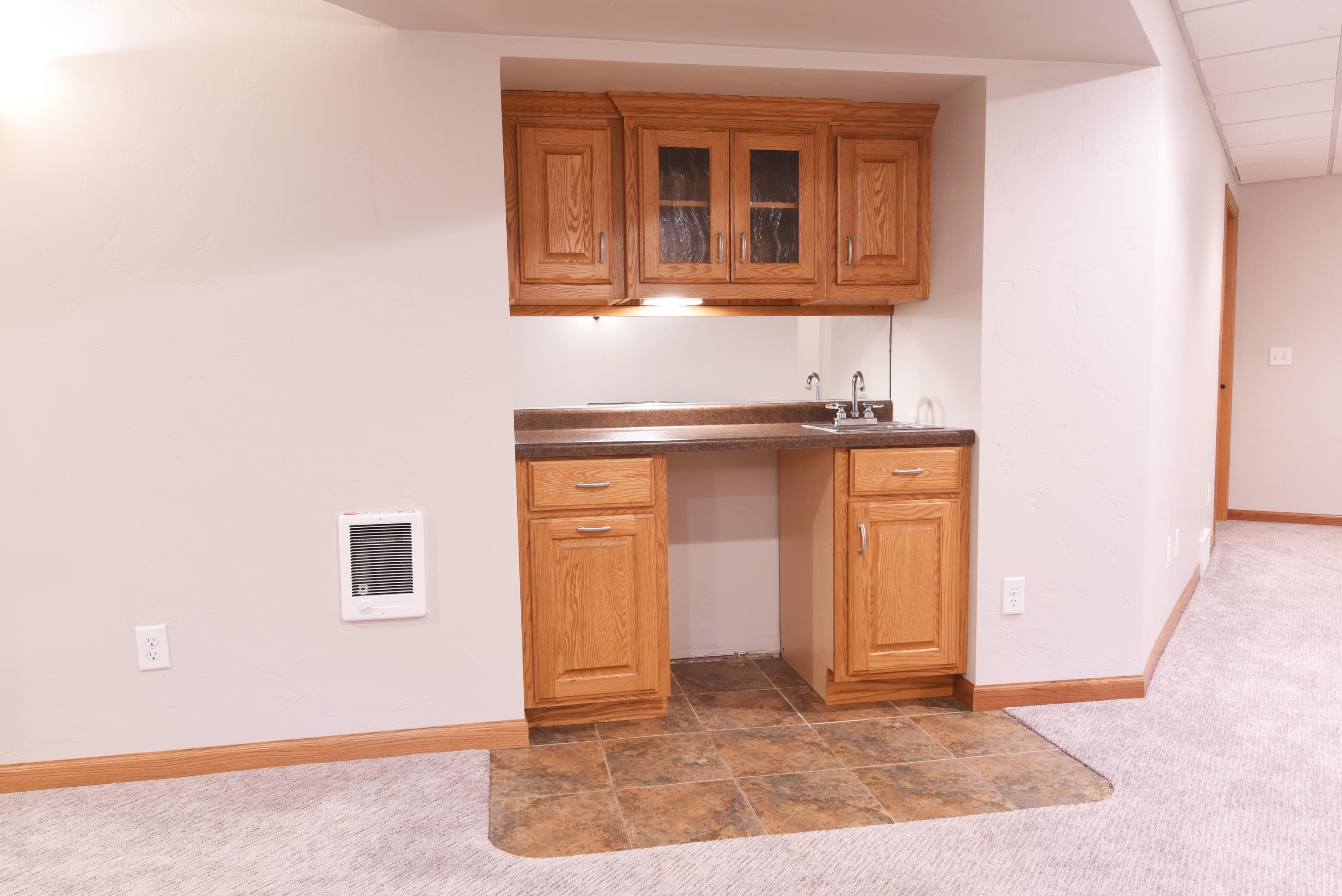 228 E THORNBROOK Lane