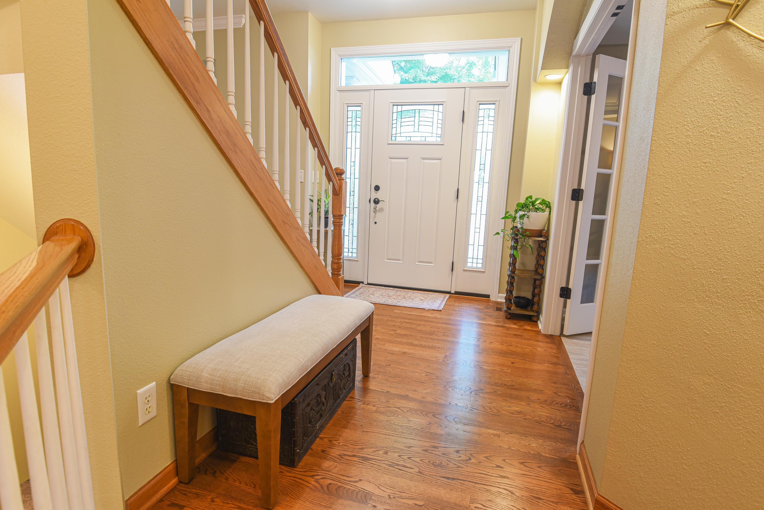 228 E THORNBROOK Lane