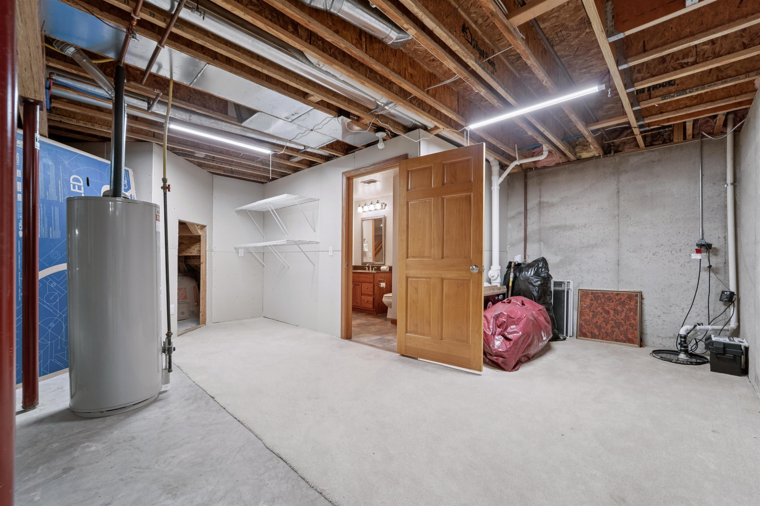 228 E THORNBROOK Lane