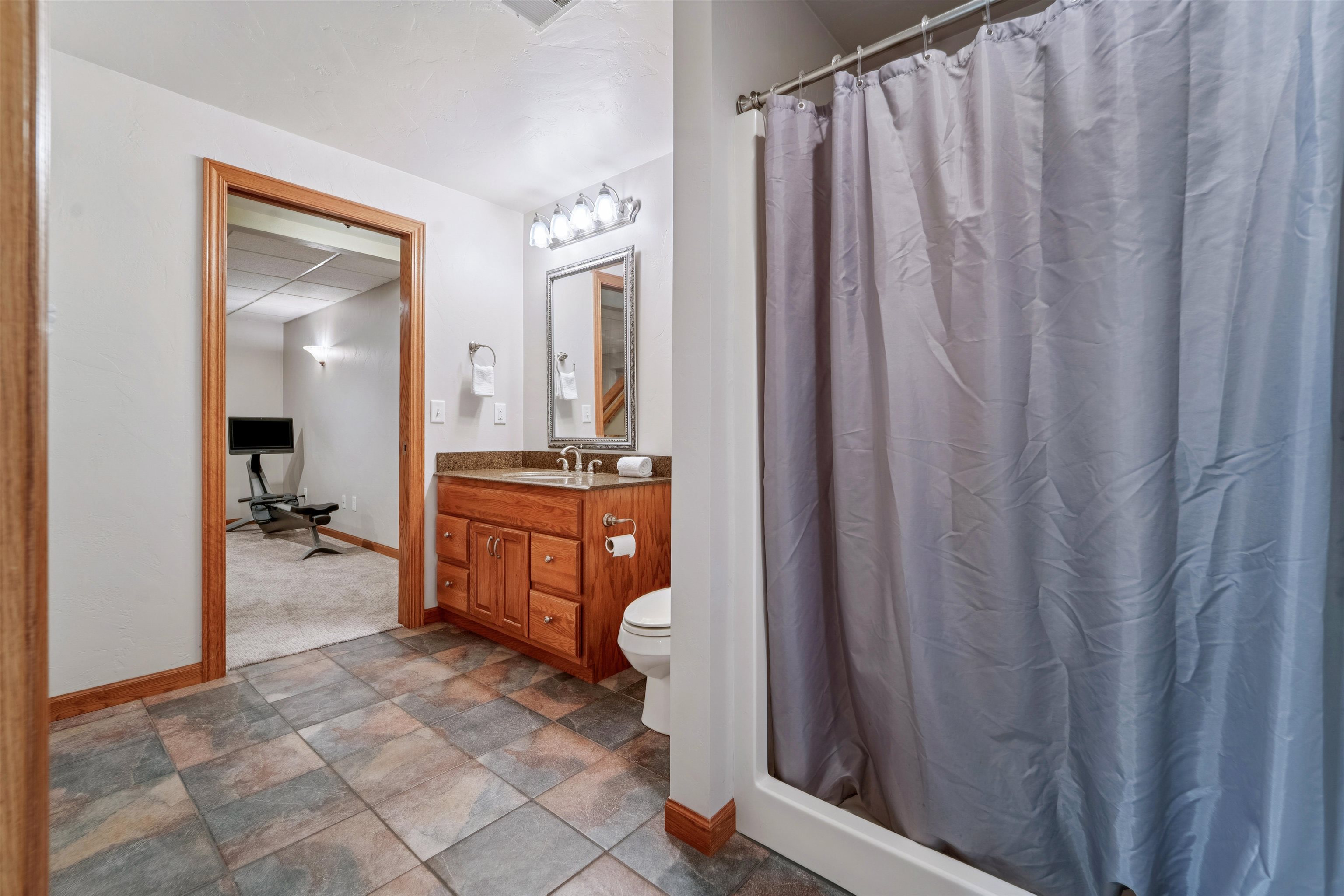 228 E THORNBROOK Lane