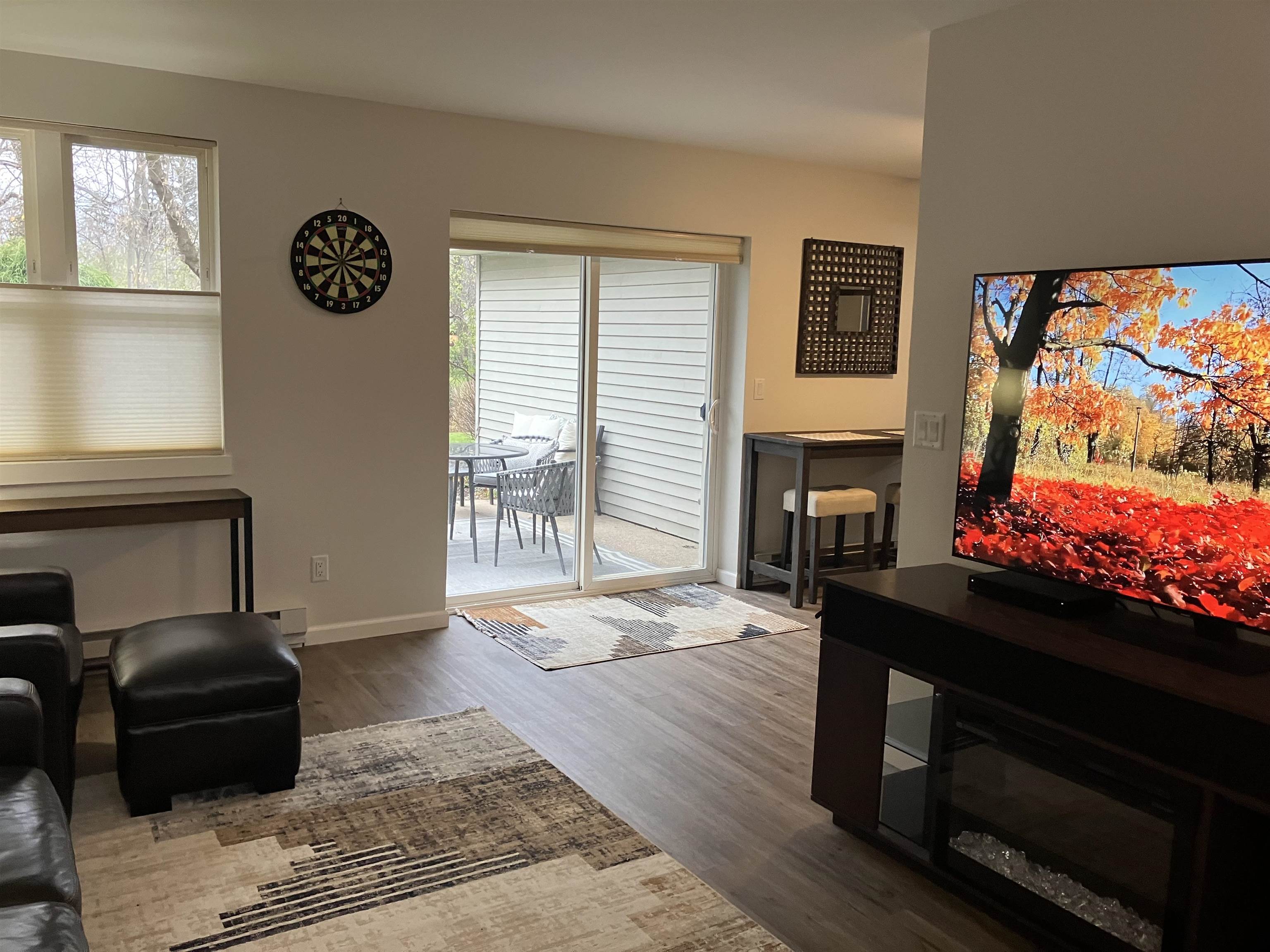 937 S WEST Court Unit: UNIT A