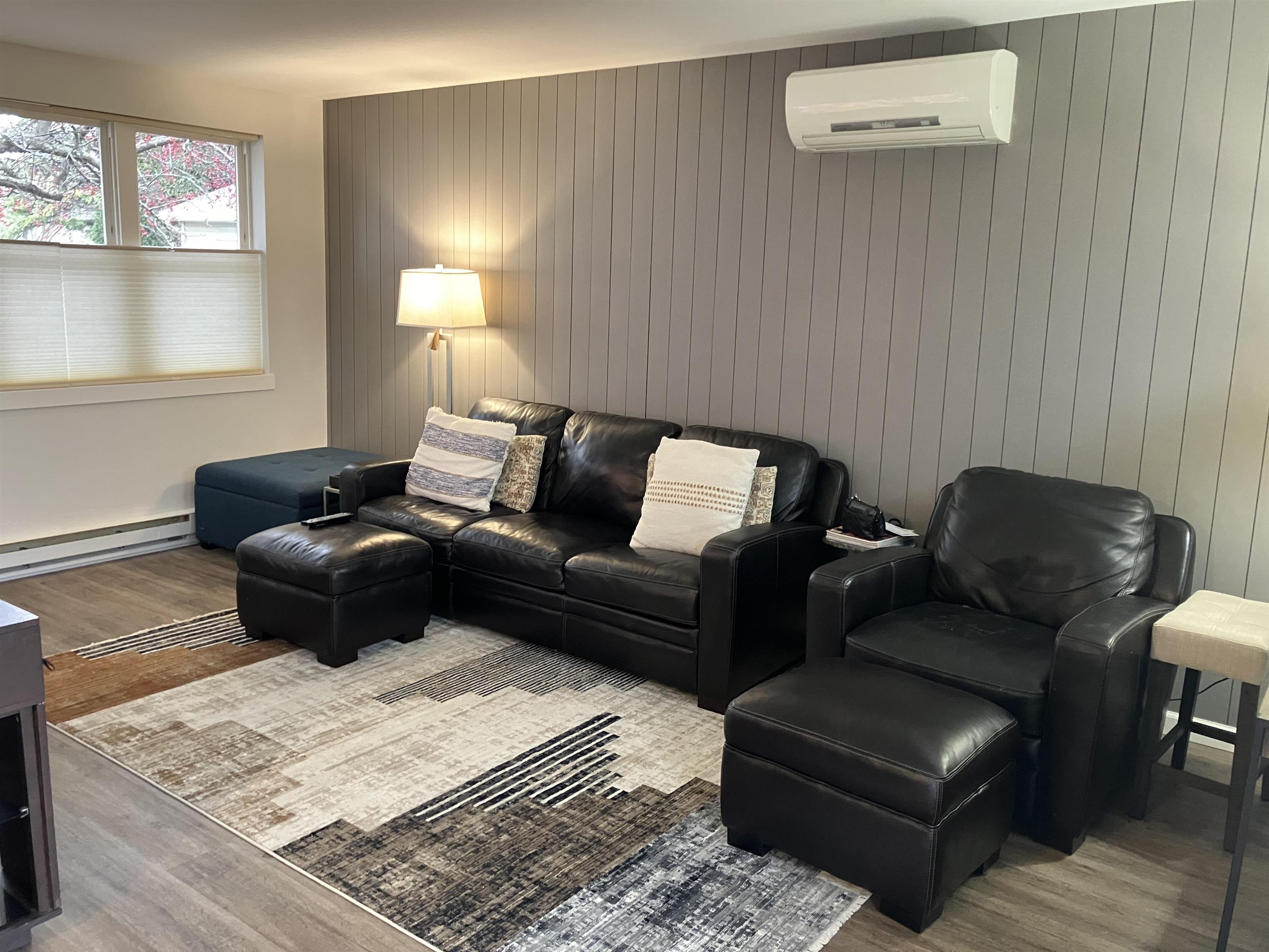 937 S WEST Court Unit: UNIT A