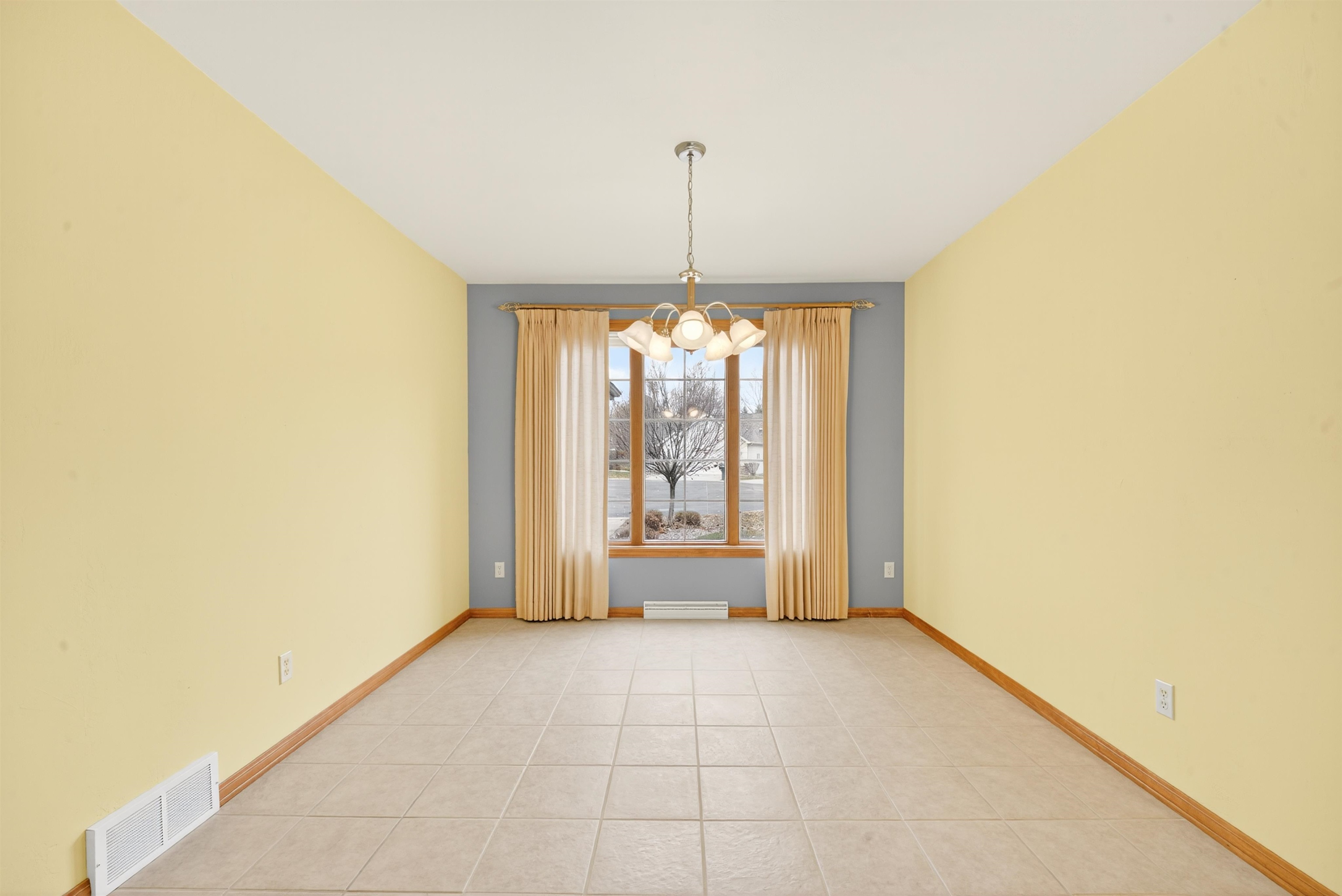 4733 WESTBROOK Court