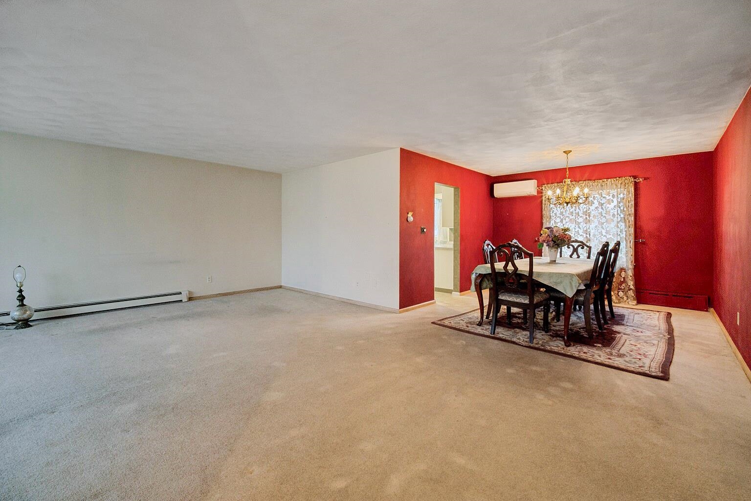 1211 W KIMBERLY Avenue