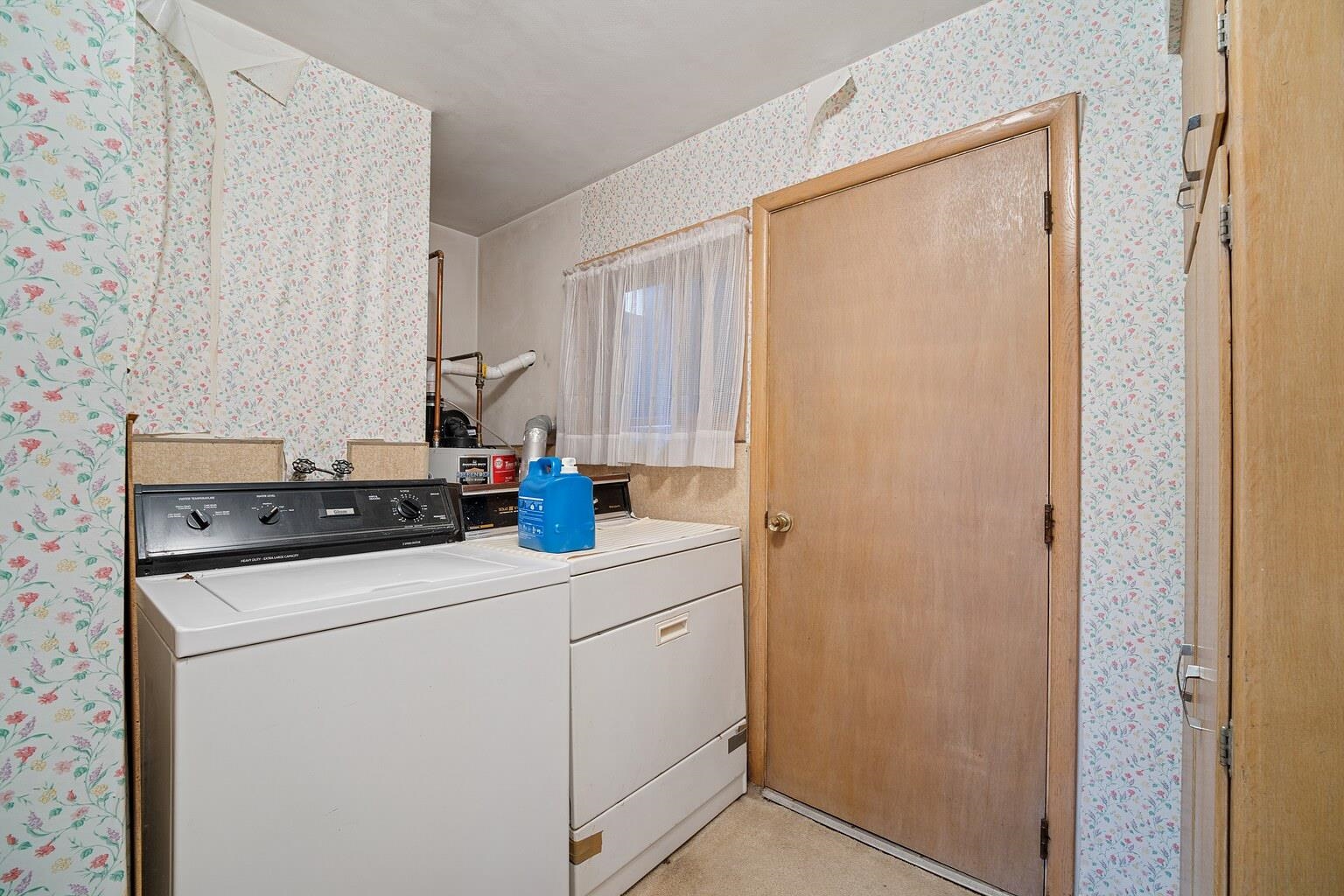 1211 W KIMBERLY Avenue