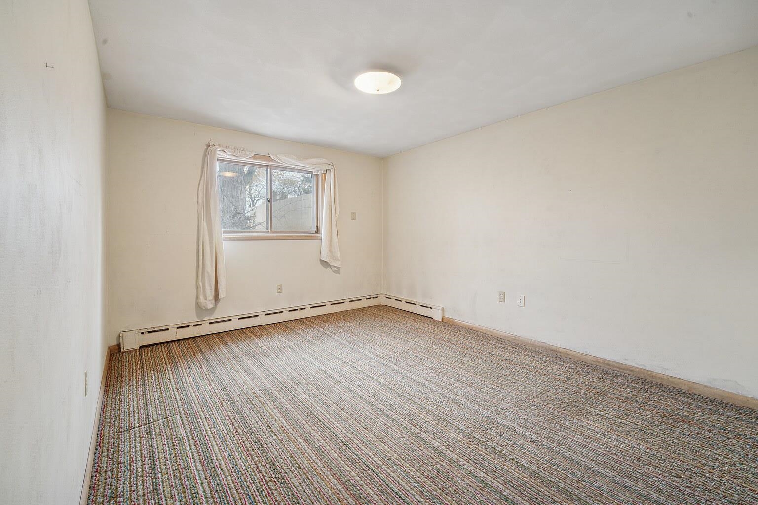 1211 W KIMBERLY Avenue