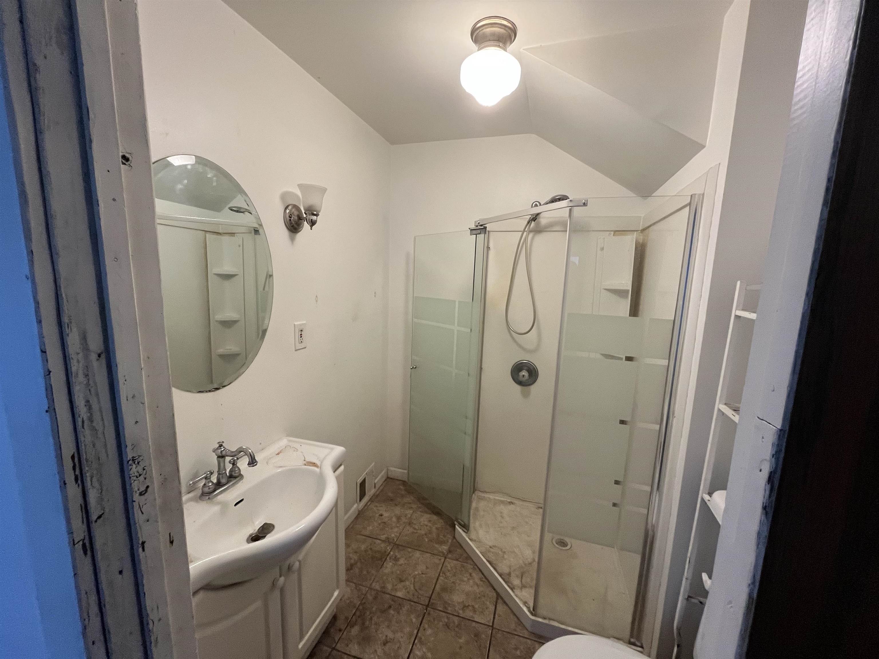 1119 N RICHMOND Street