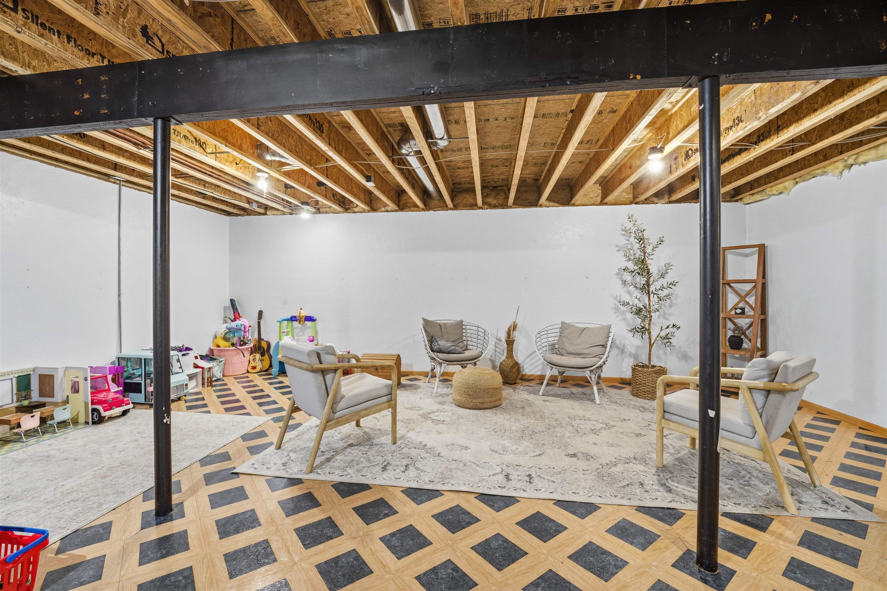 2023 MEADOWVIEW Street