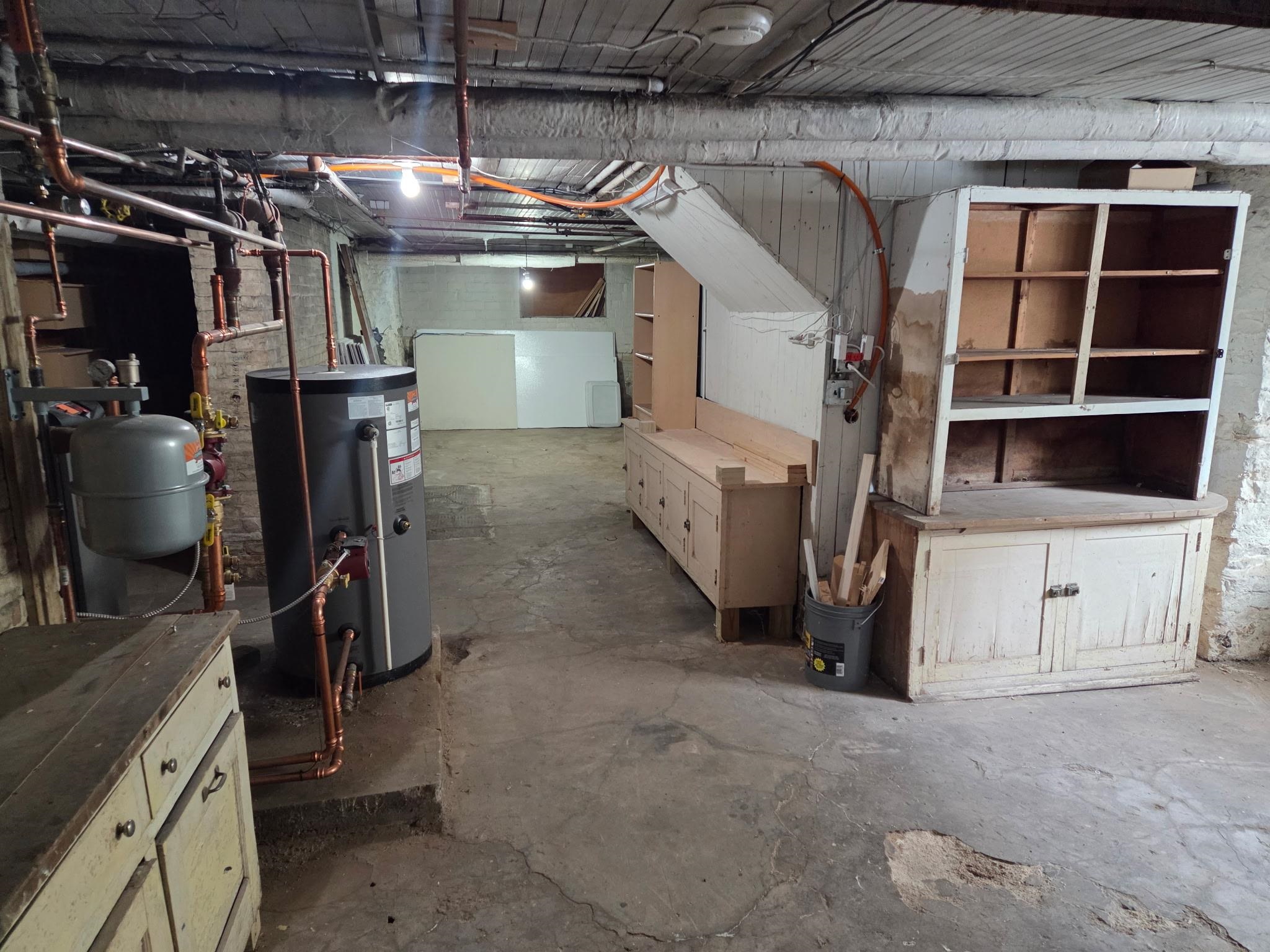 1133 ALGOMA Boulevard