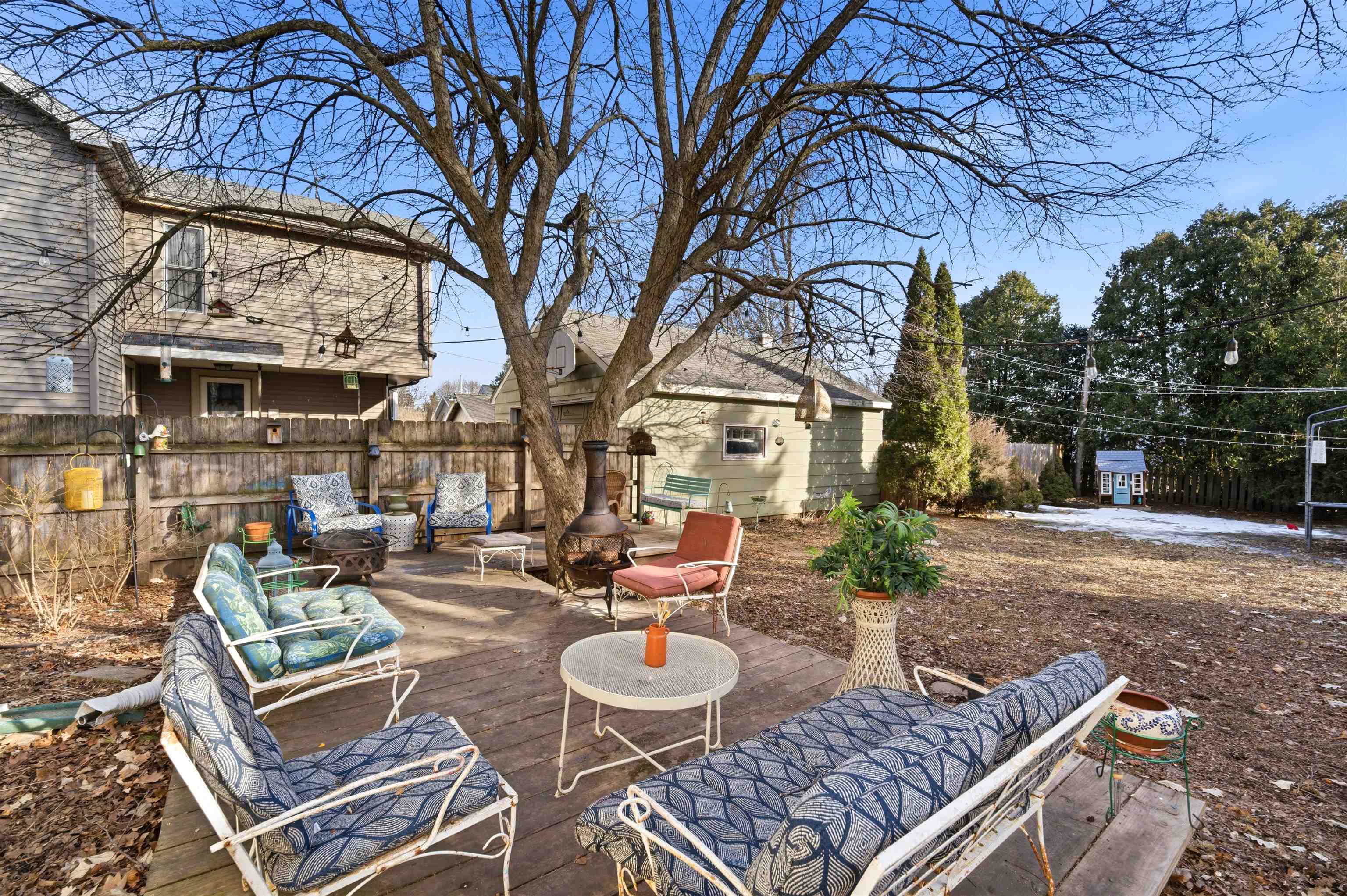 1019 W OKLAHOMA Street