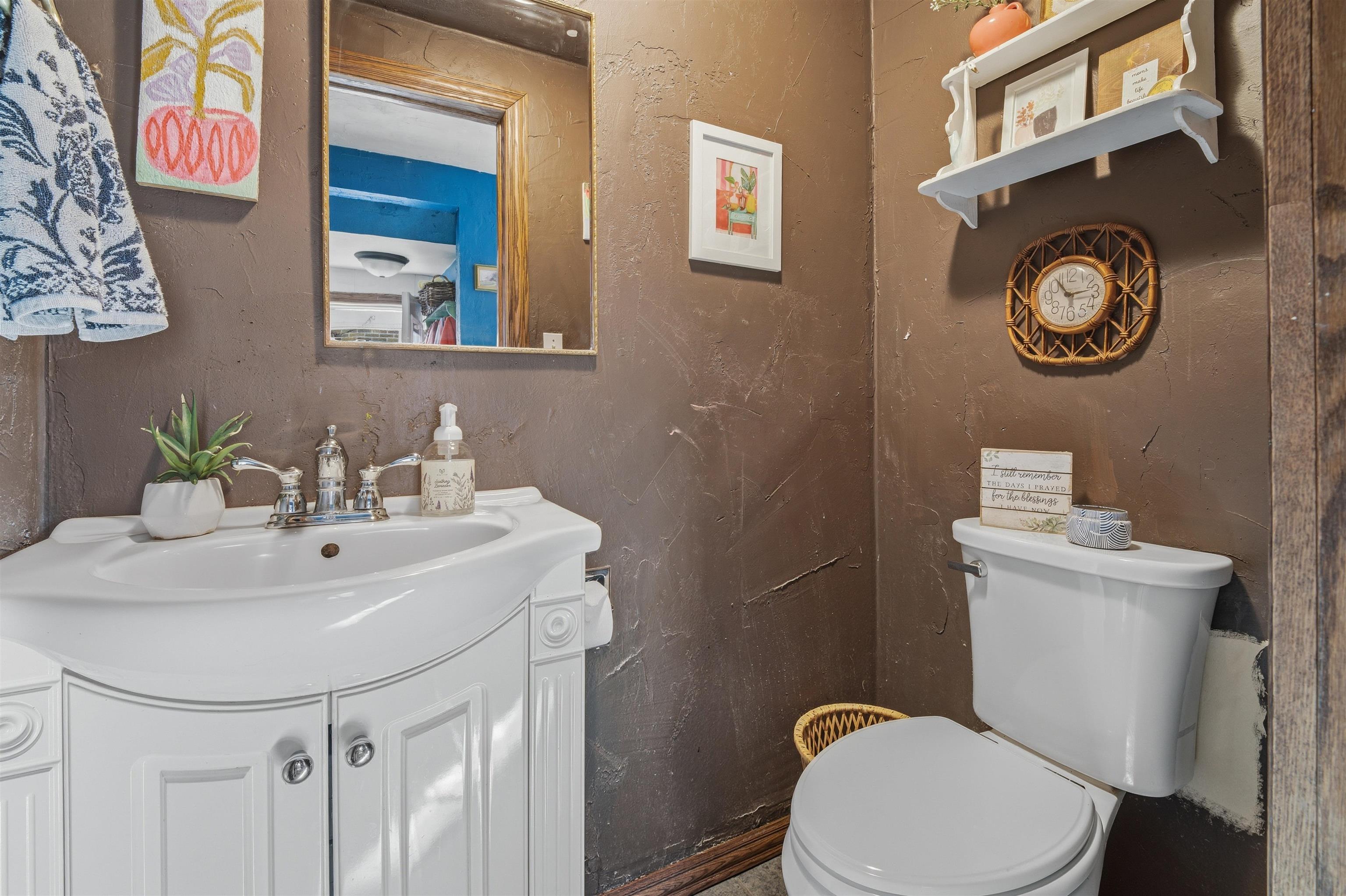 1019 W OKLAHOMA Street