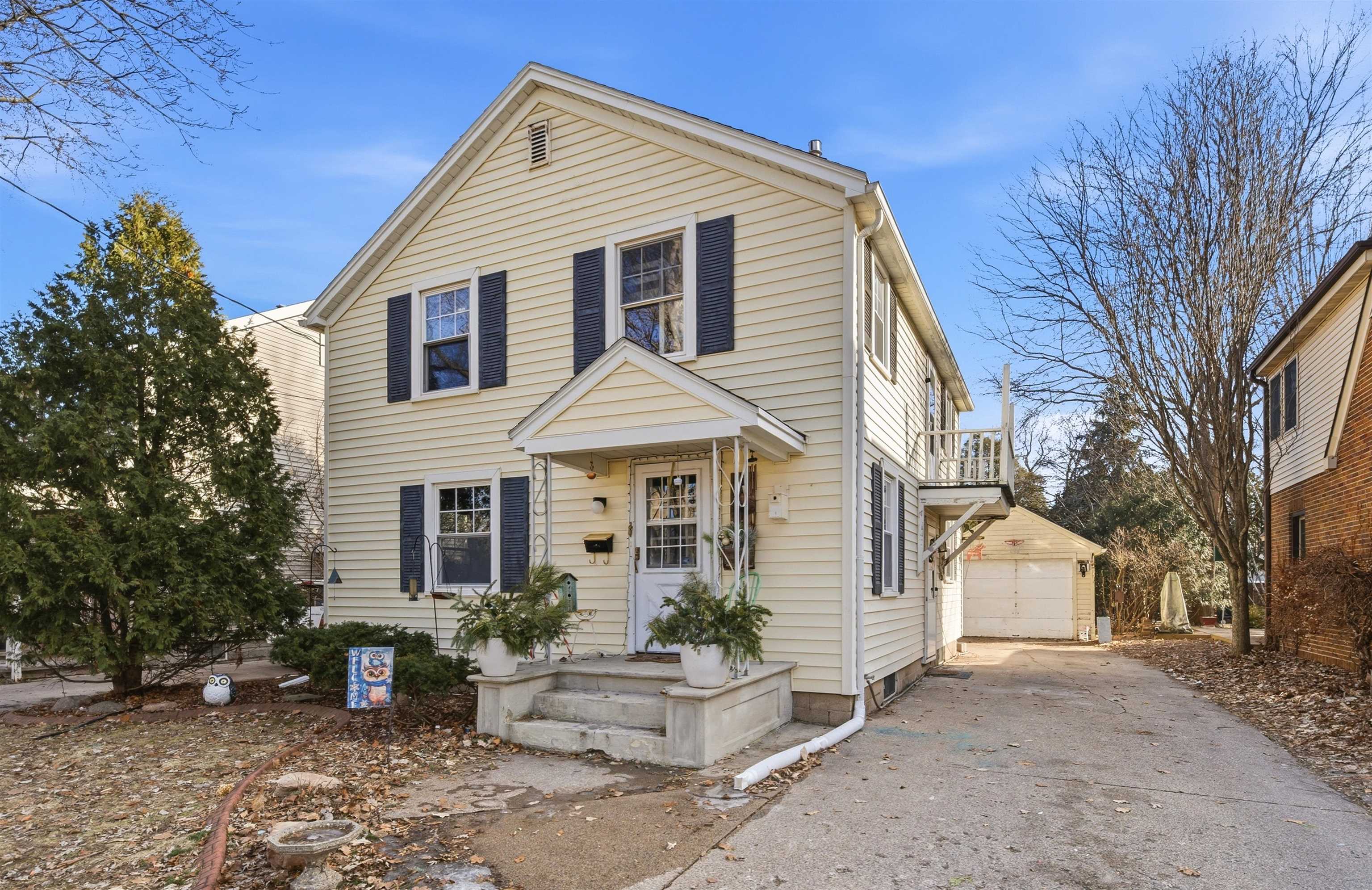 1019 W OKLAHOMA Street