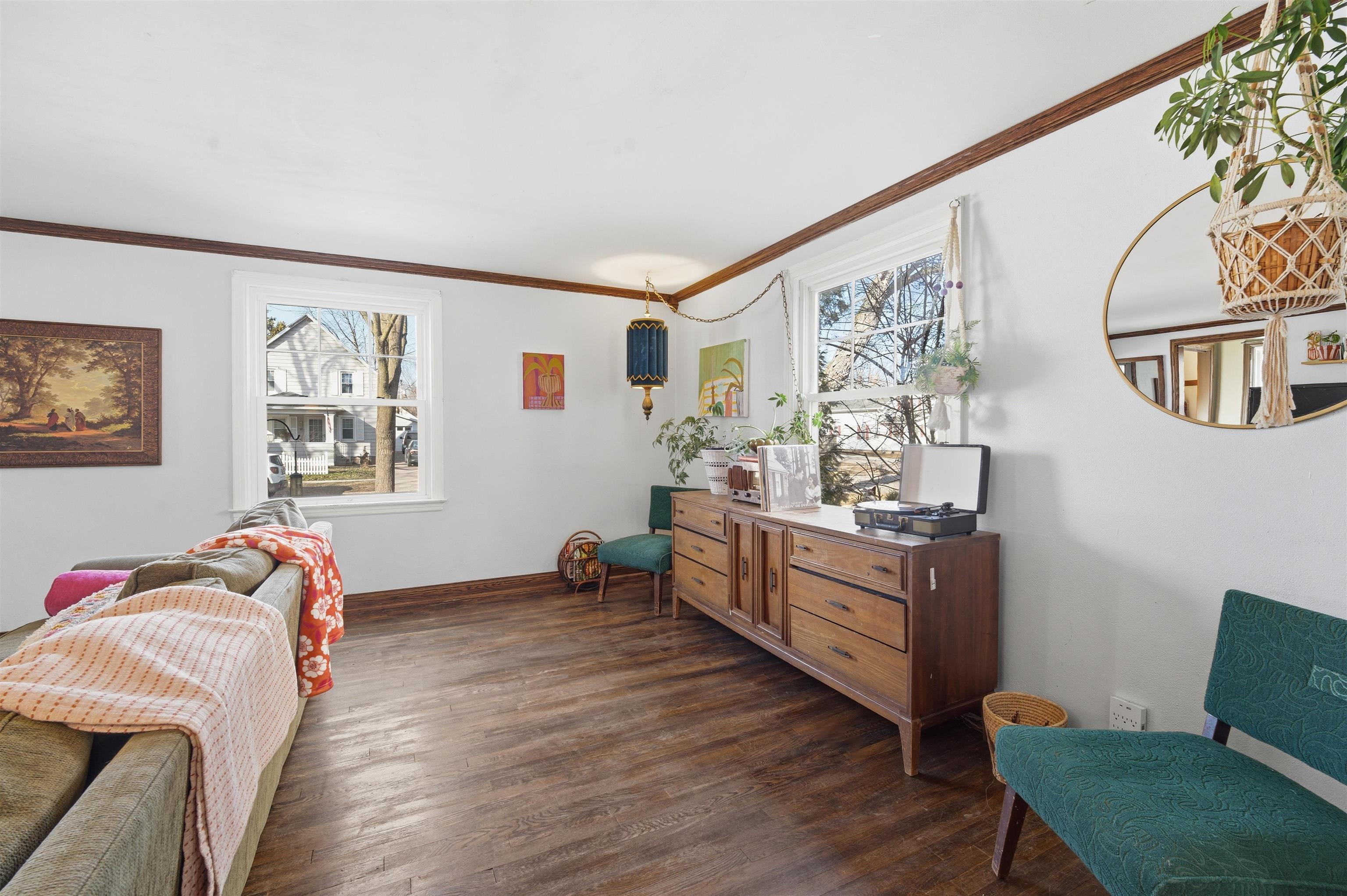 1019 W OKLAHOMA Street