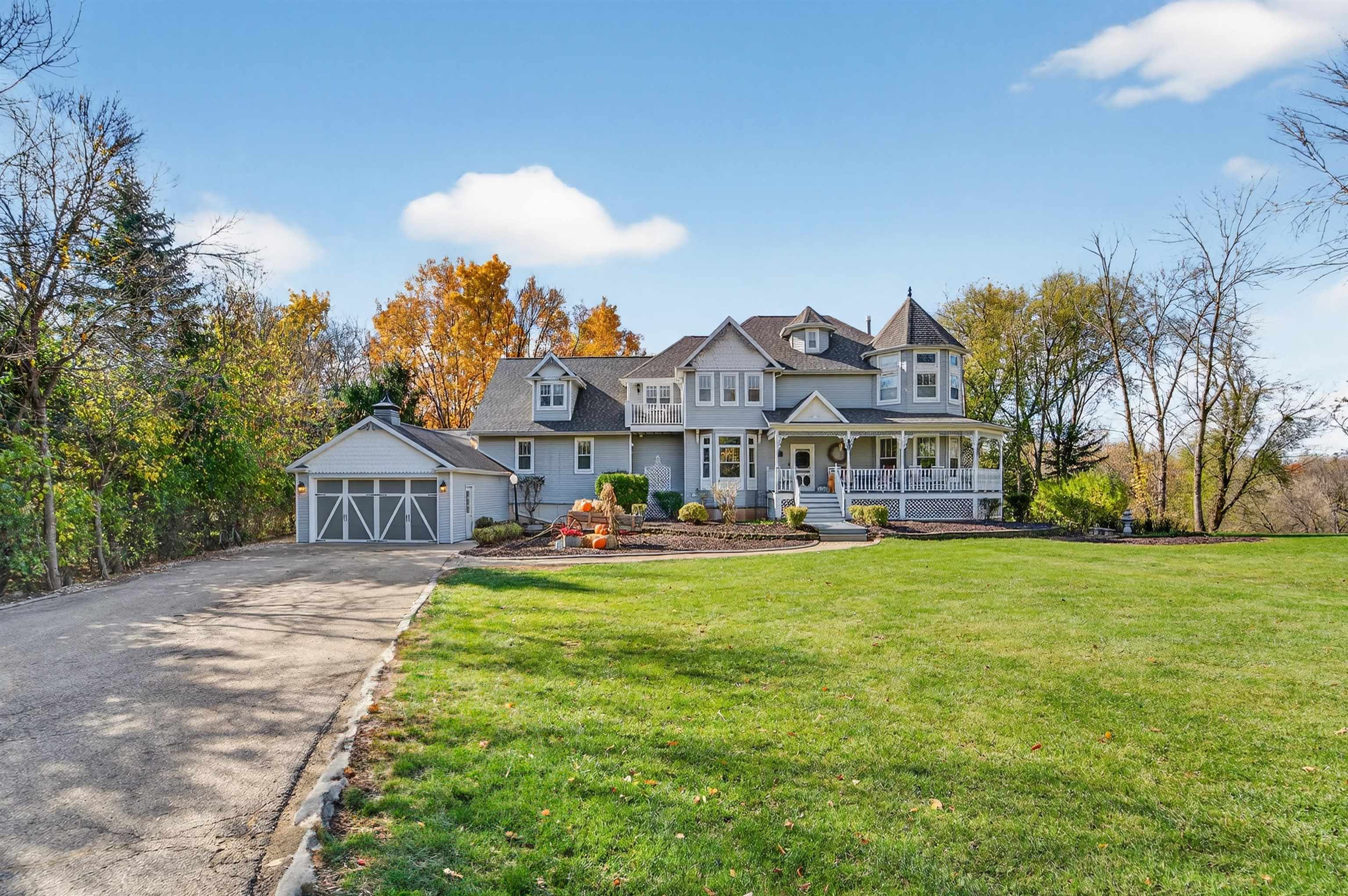 107 LAMINE Lane