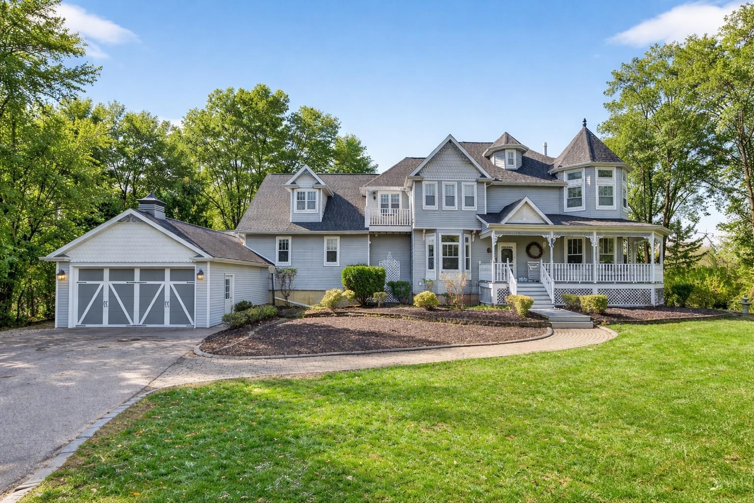 107 LAMINE Lane