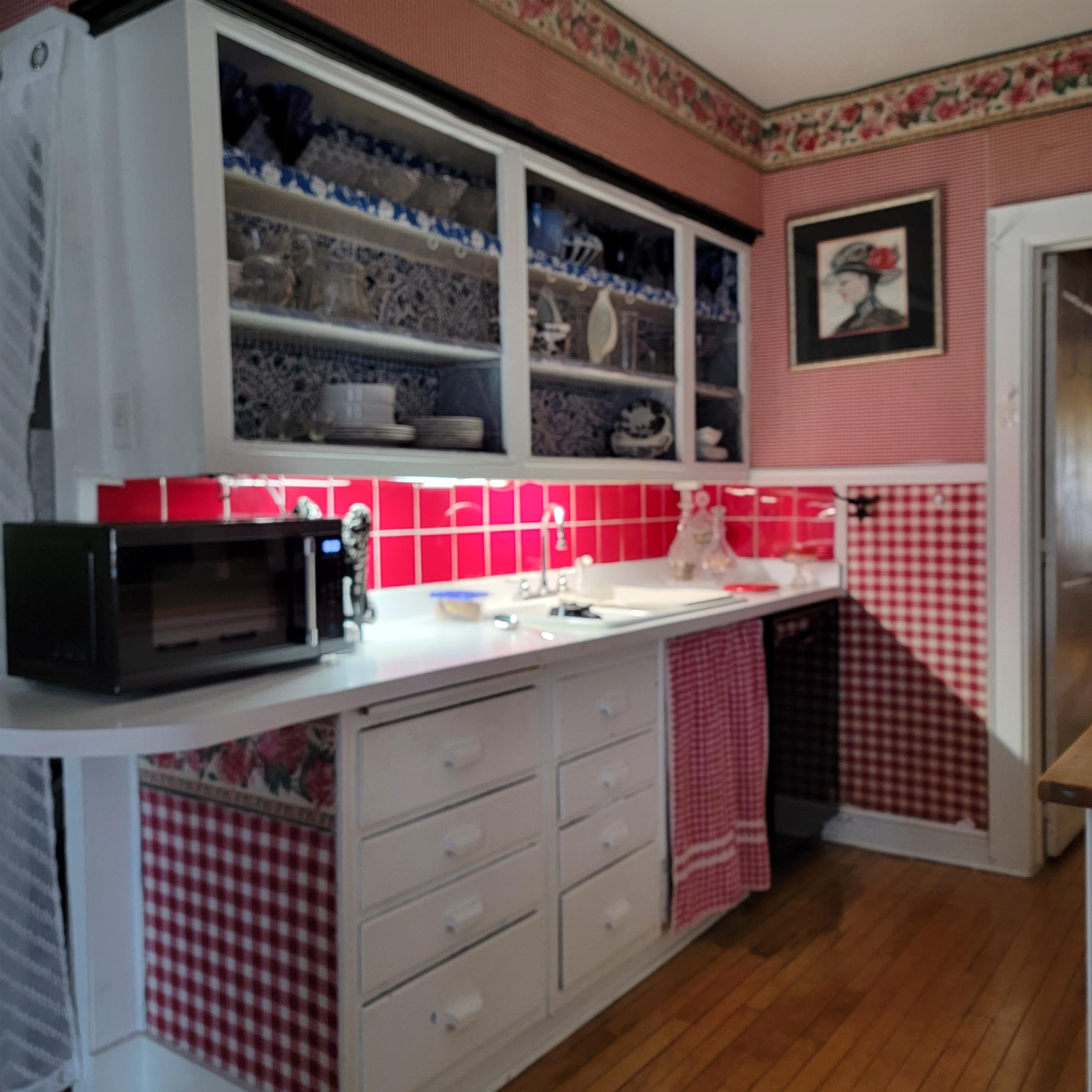 300 W PROSPECT Avenue