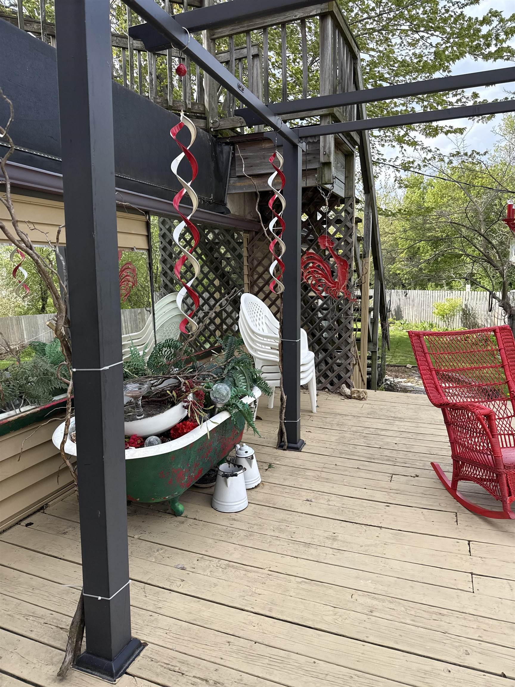 300 W PROSPECT Avenue