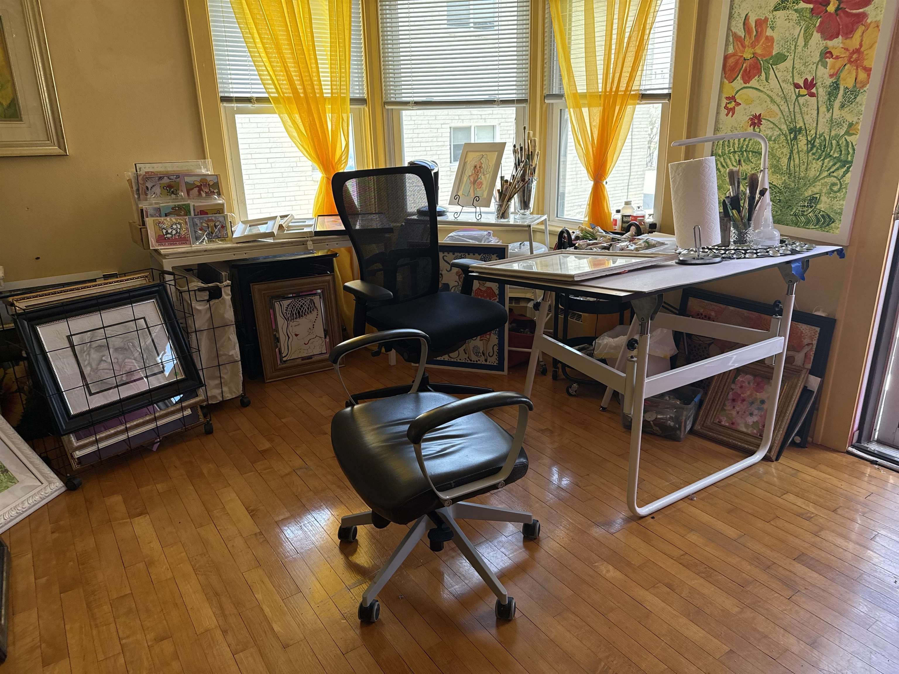 300 W PROSPECT Avenue