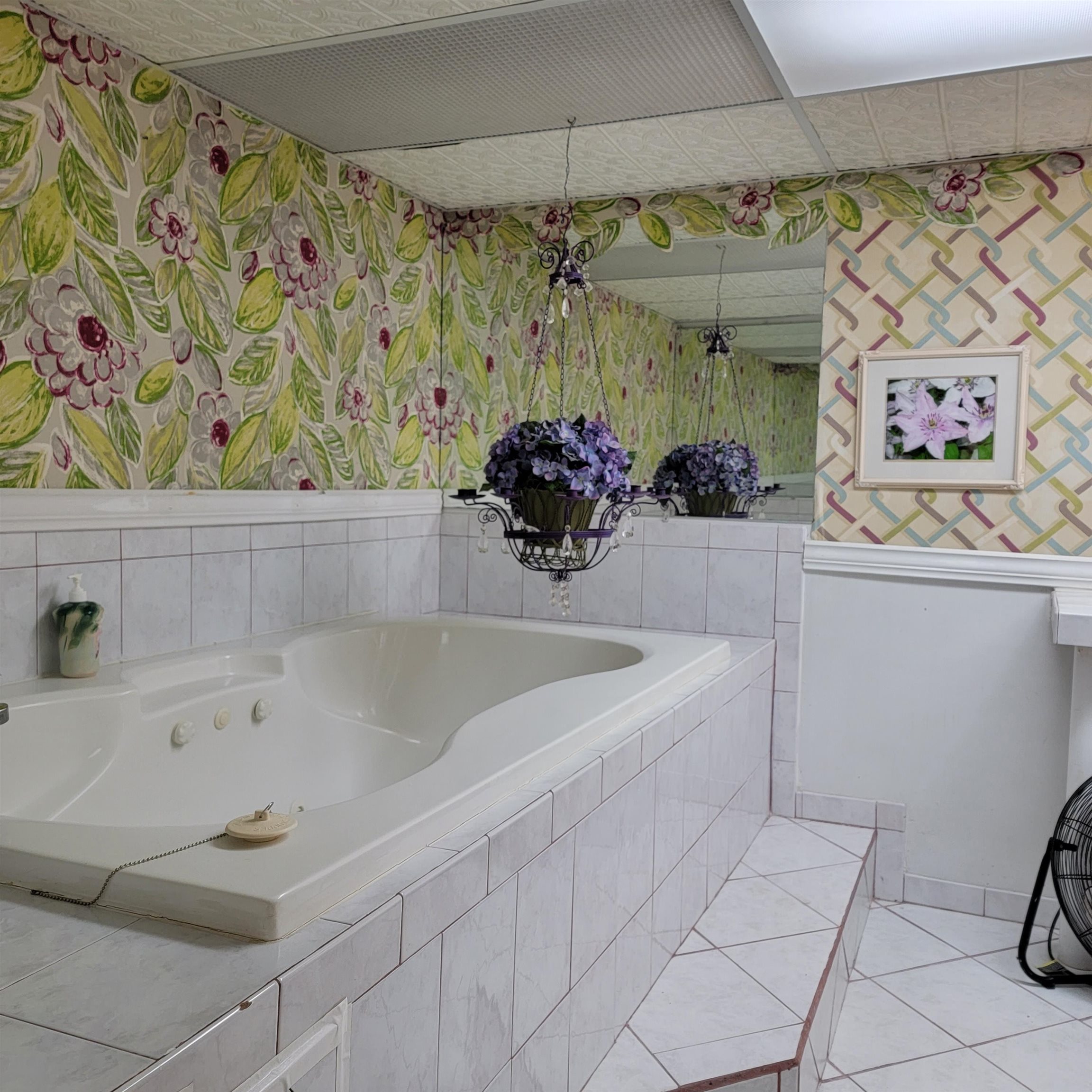 300 W PROSPECT Avenue