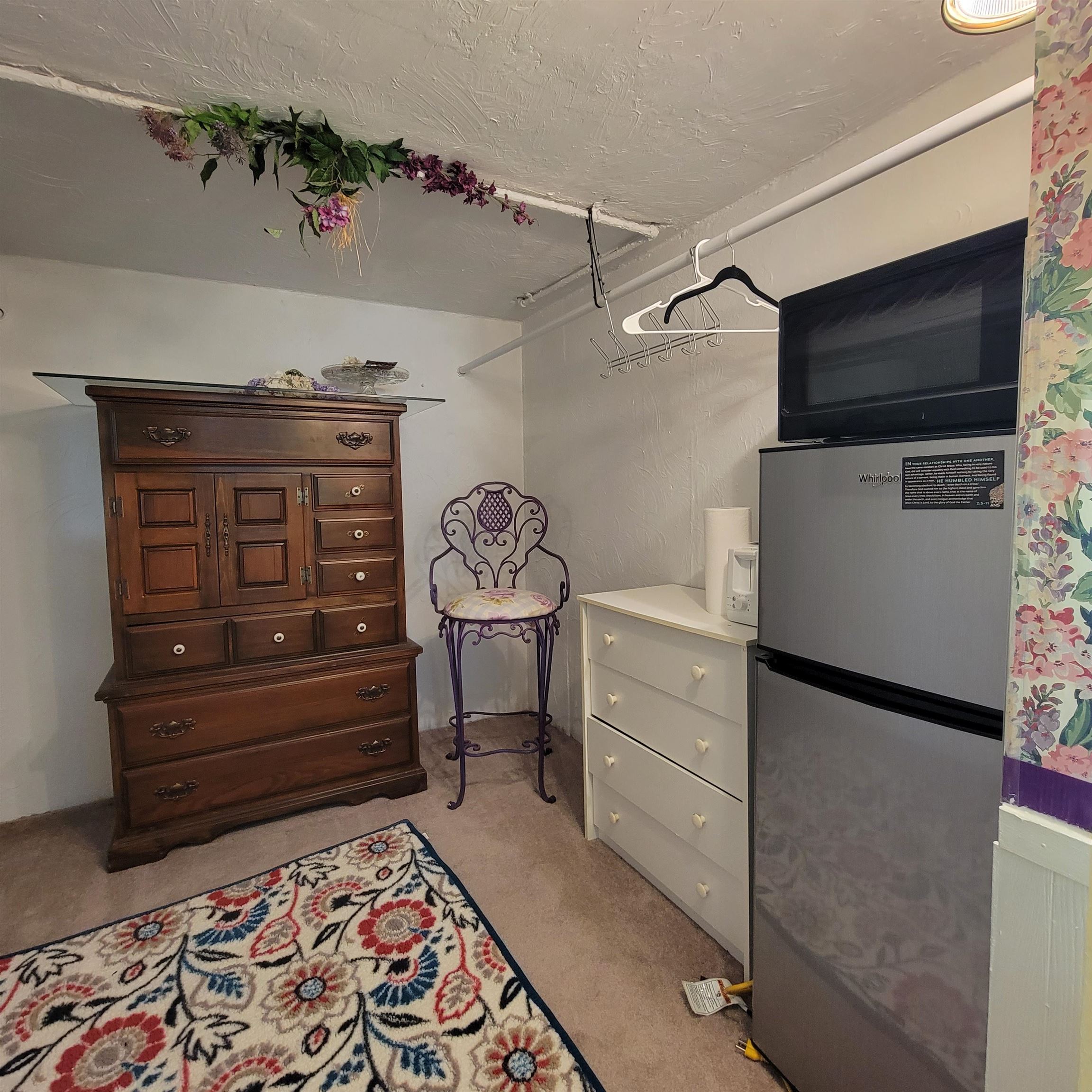 300 W PROSPECT Avenue